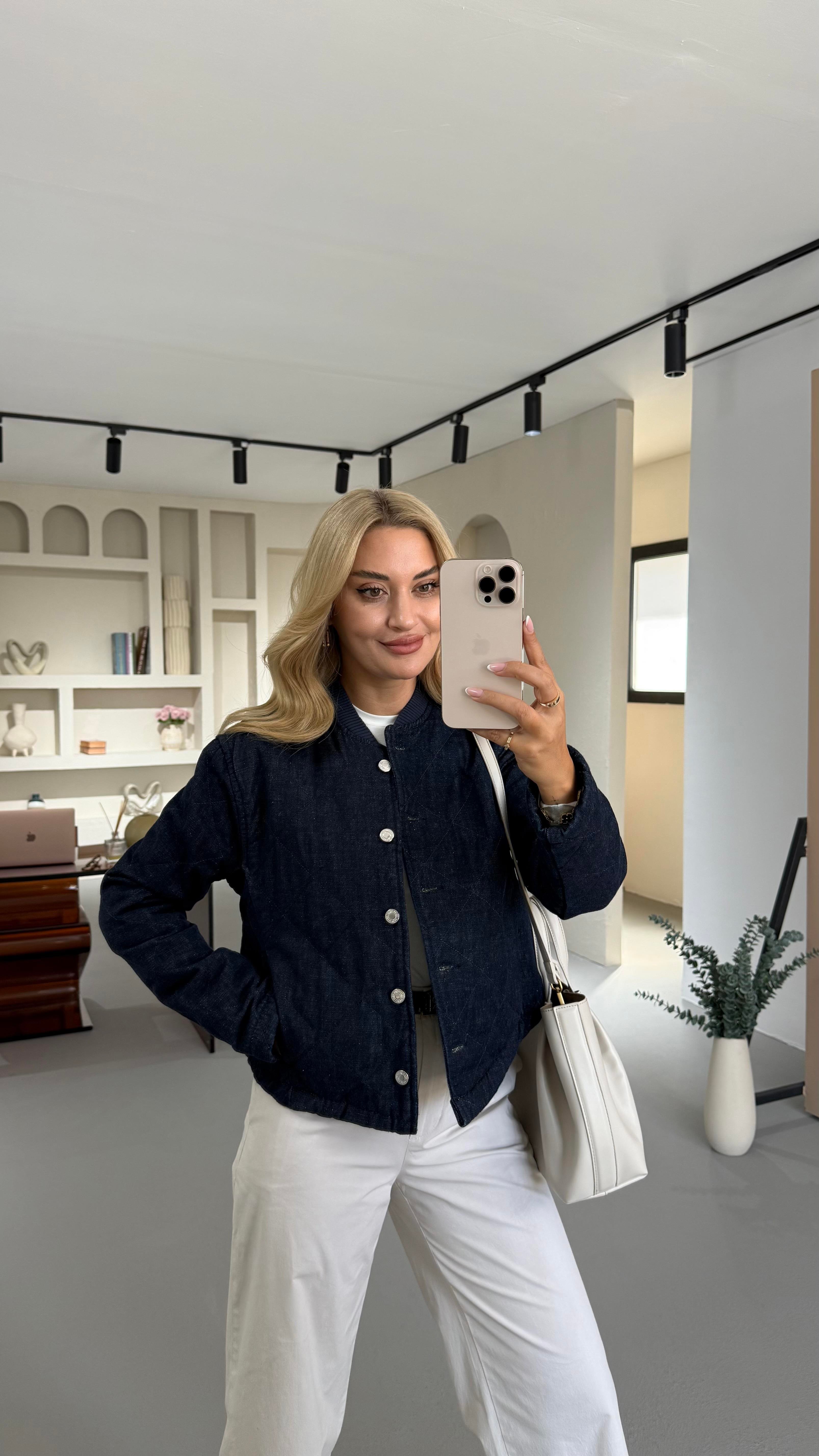 Kapitoneli Lacivert Denim Ceket