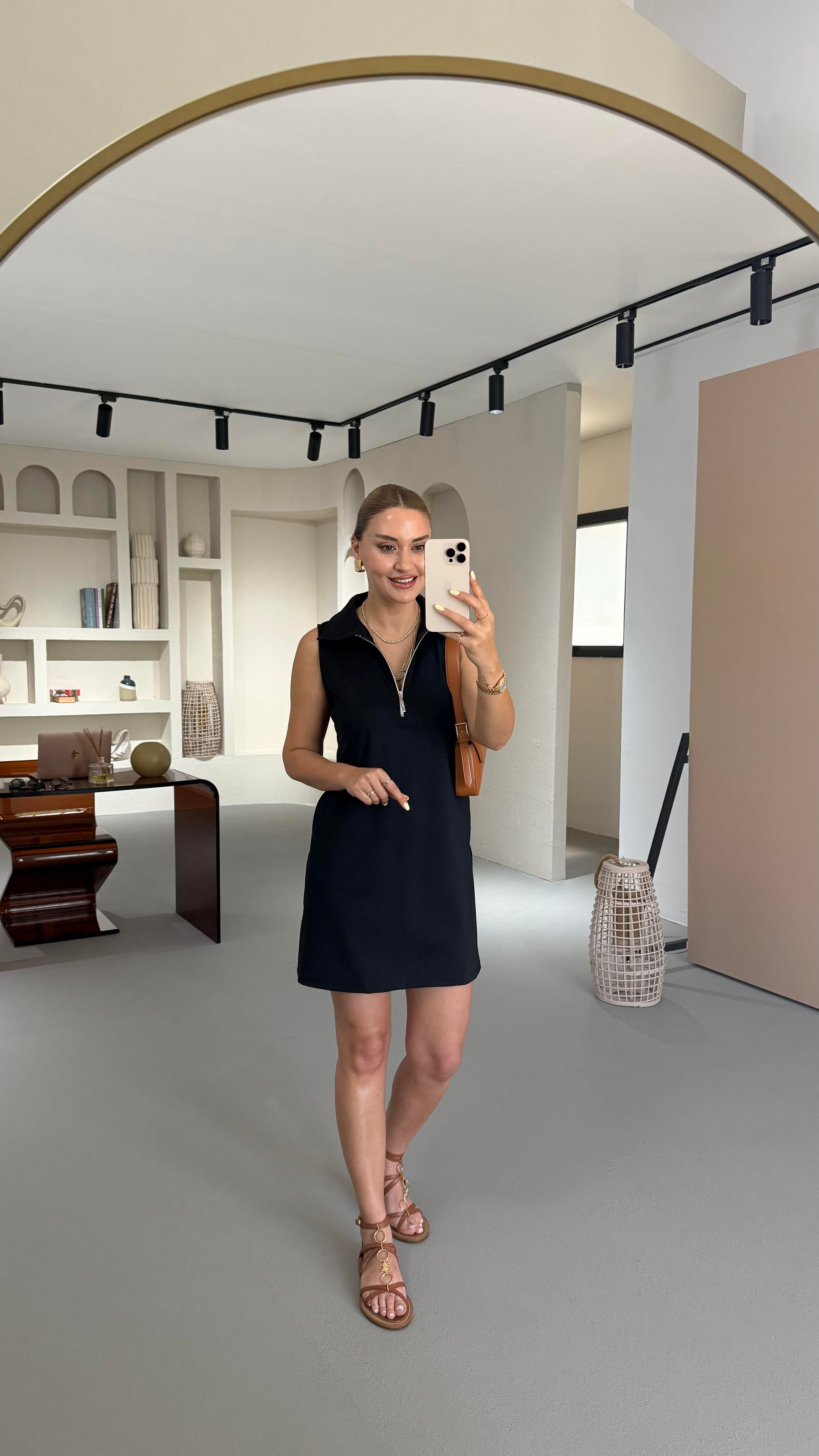 Fermuar Detay Kolsuz Siyah Scuba Elbise