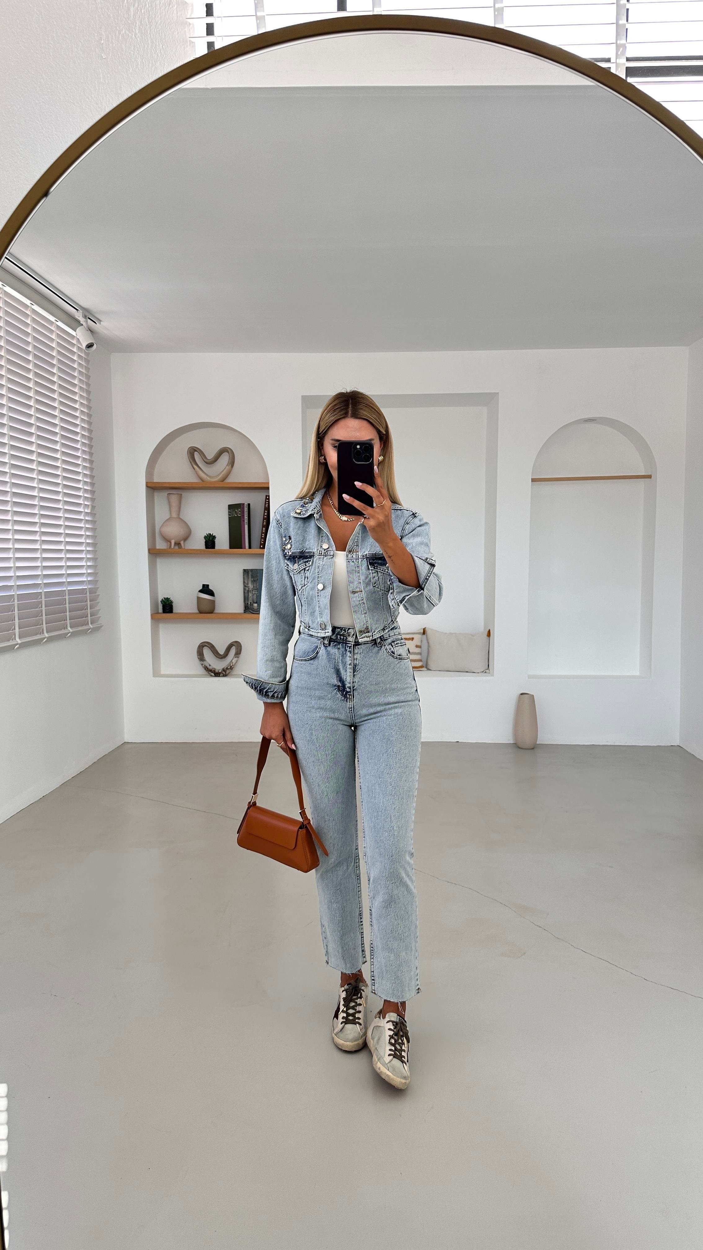 Premium Seri Kesik Paça Kar Yıkama Boyfit Jean