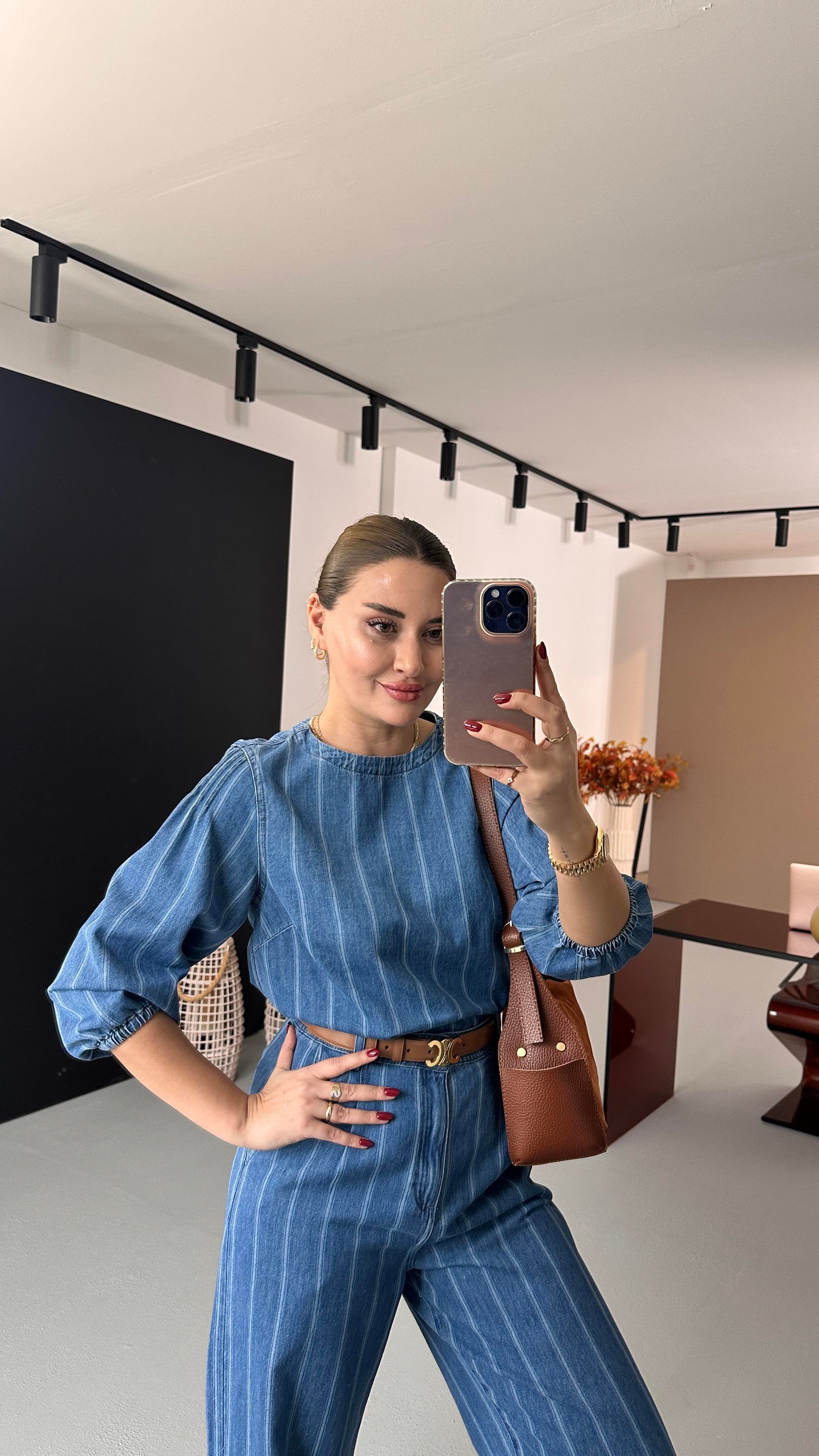 Sırt Bağlama Detay Çizgili Tensel Denim Bluz