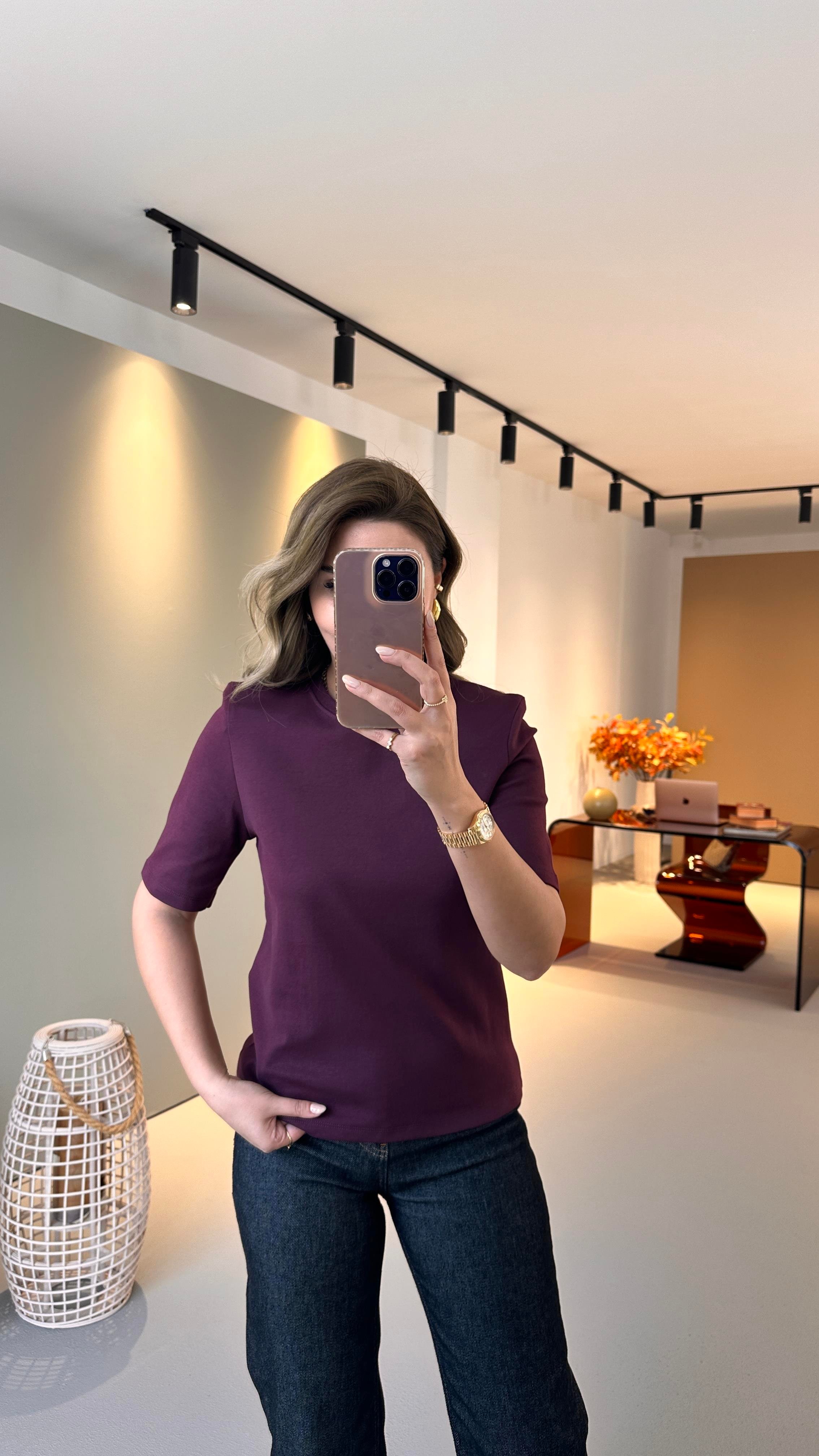 Vatkalı Kısa Kol Mürdüm Tok Basic Tshirt