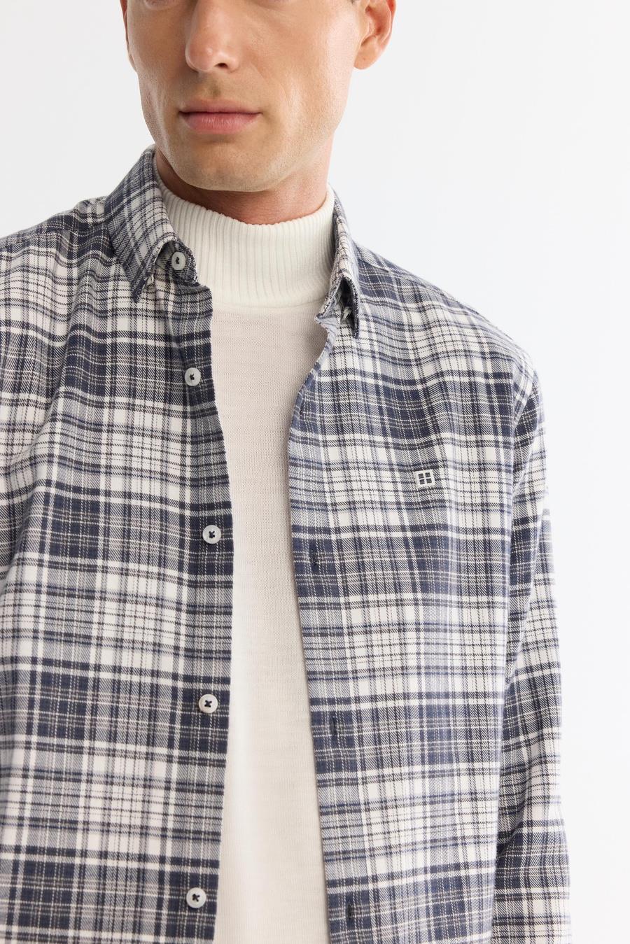 Gri Alttan Britli Yaka Ekoseli %100 Pamuk Flanel Gömlek