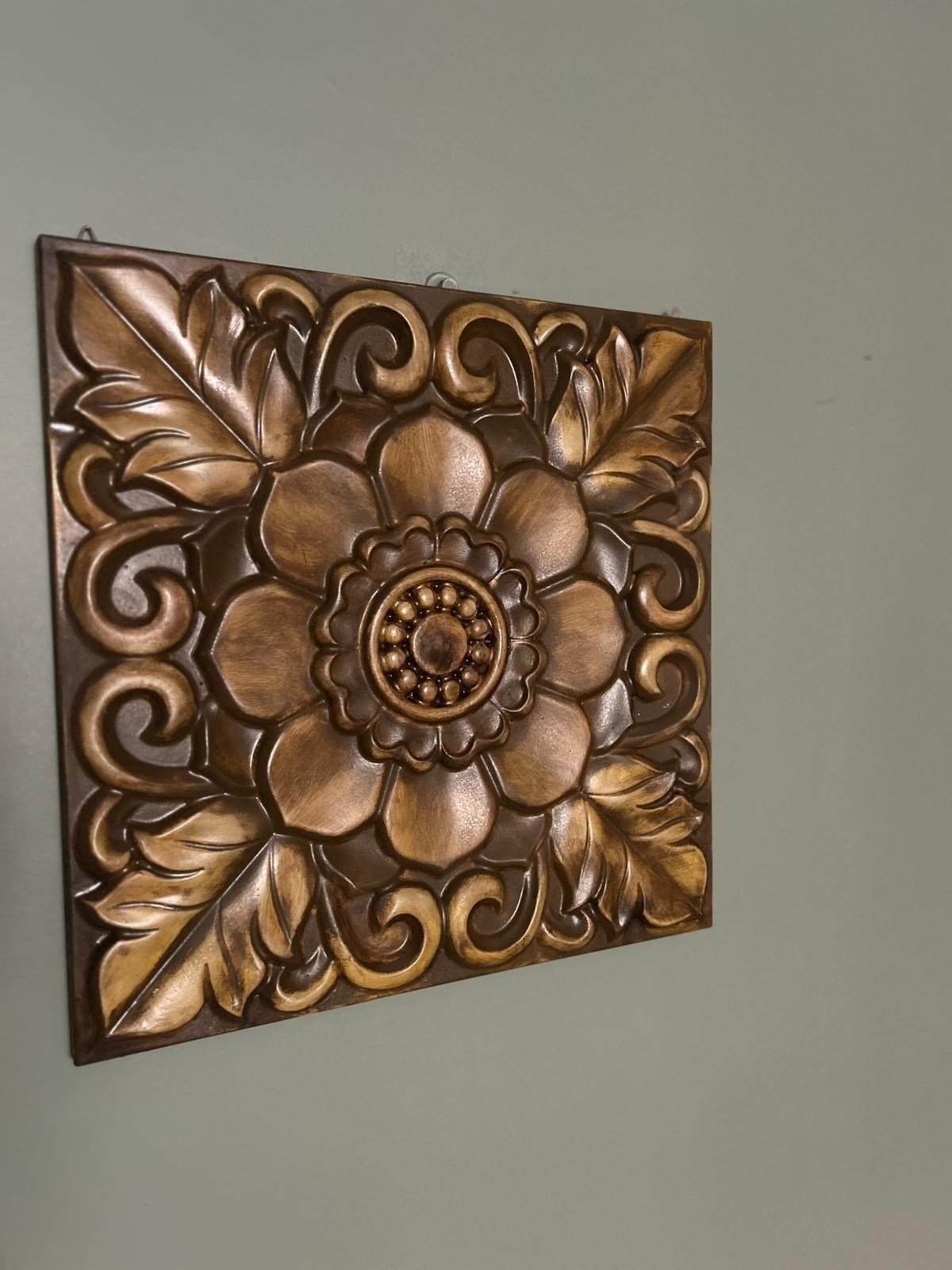 Lotus Motifli Dekoratif Duvar Paneli - Ahşap Görünümlü
