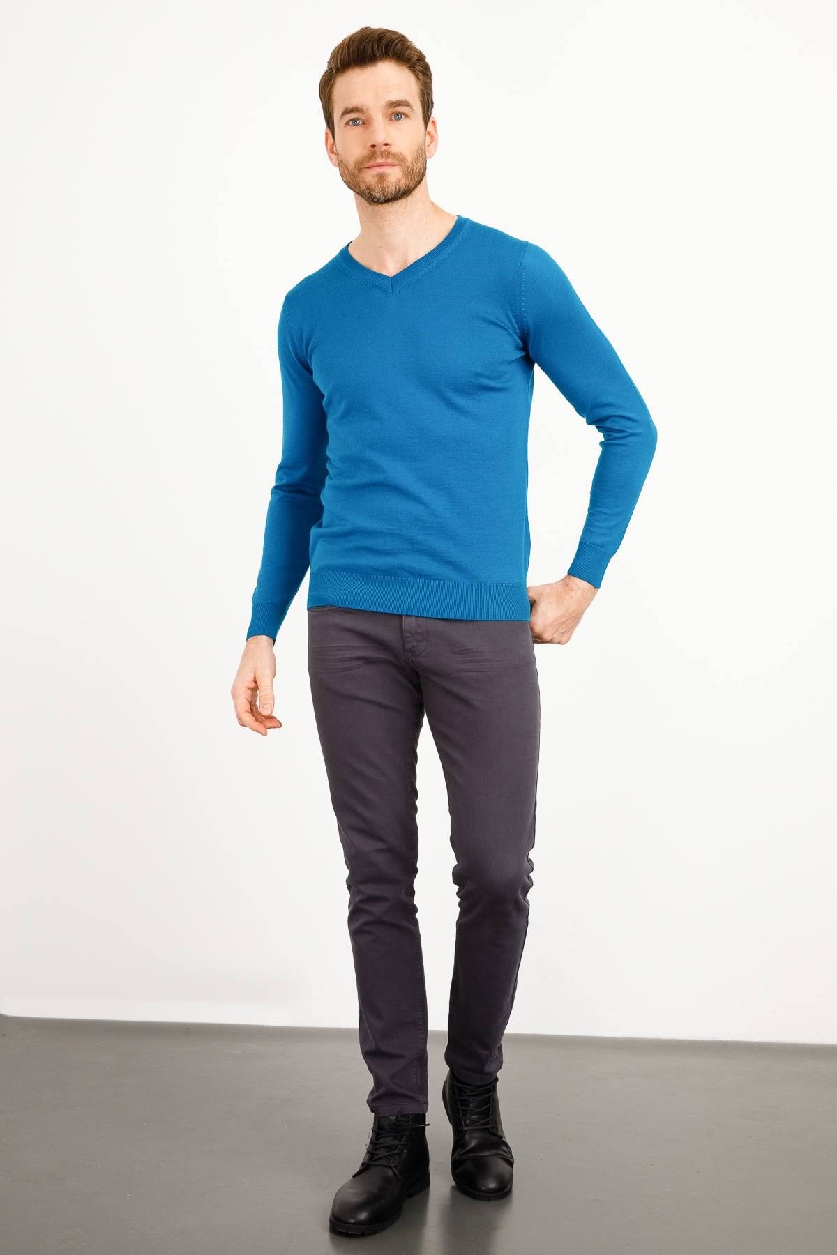 ERKEK BASIC V YAKA İNCE TRİKO KAZAK A.PETROL