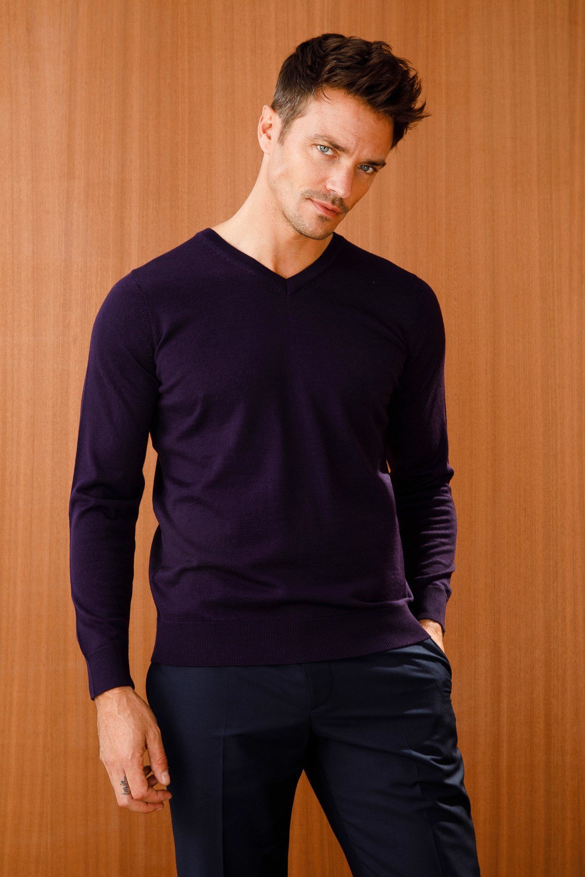 21602Erkek Basıc V Yaka İnce Triko Kazak K.Mor