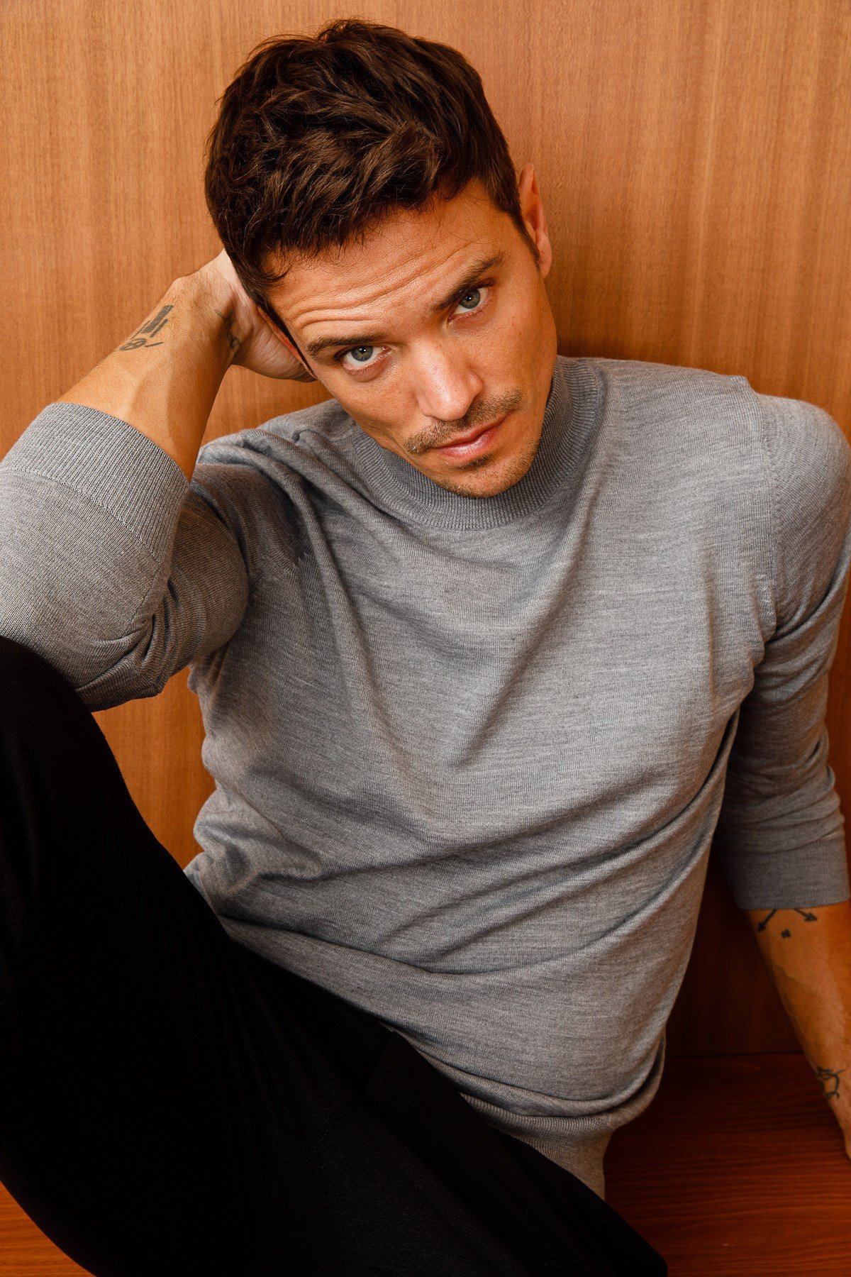 Мужской базовый свитер с имитацией Водолазки Oктрыта Пепельно-Серый