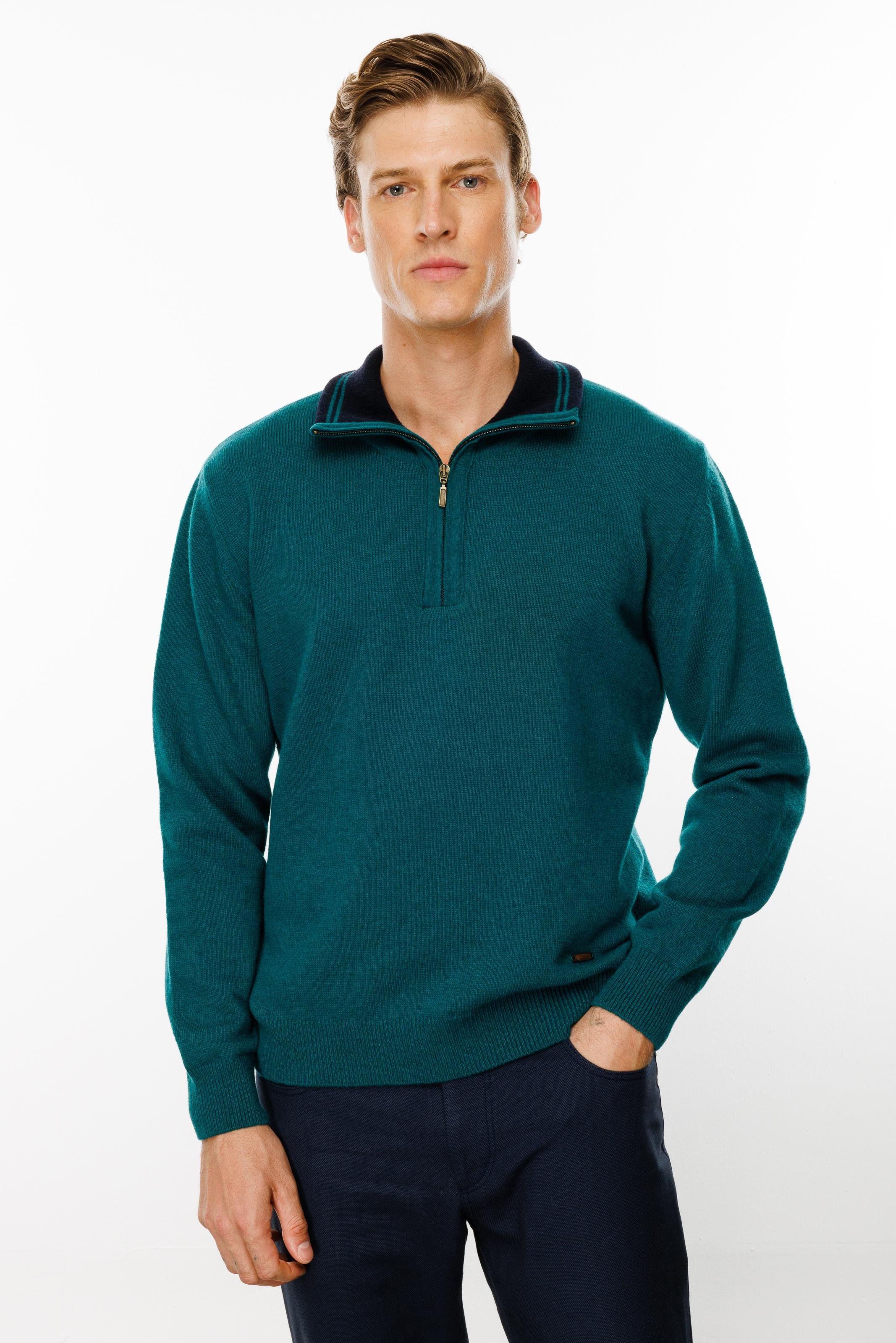 22570Erkek Fermuarlı Yaka Klasik Yün Kazak K.Ö.başı