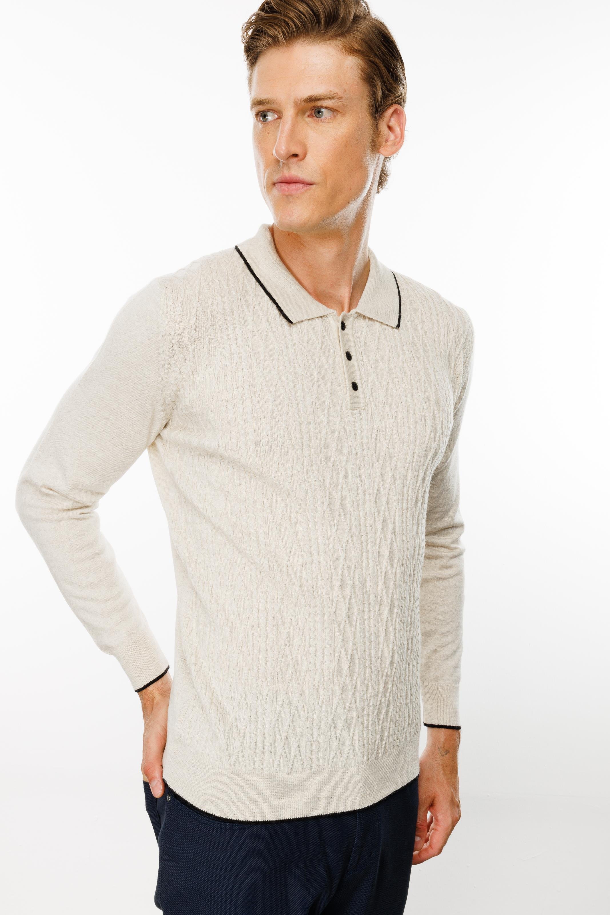 24611Erkek Polo Yaka Önü Baklava Örgü Kazak V.Bej