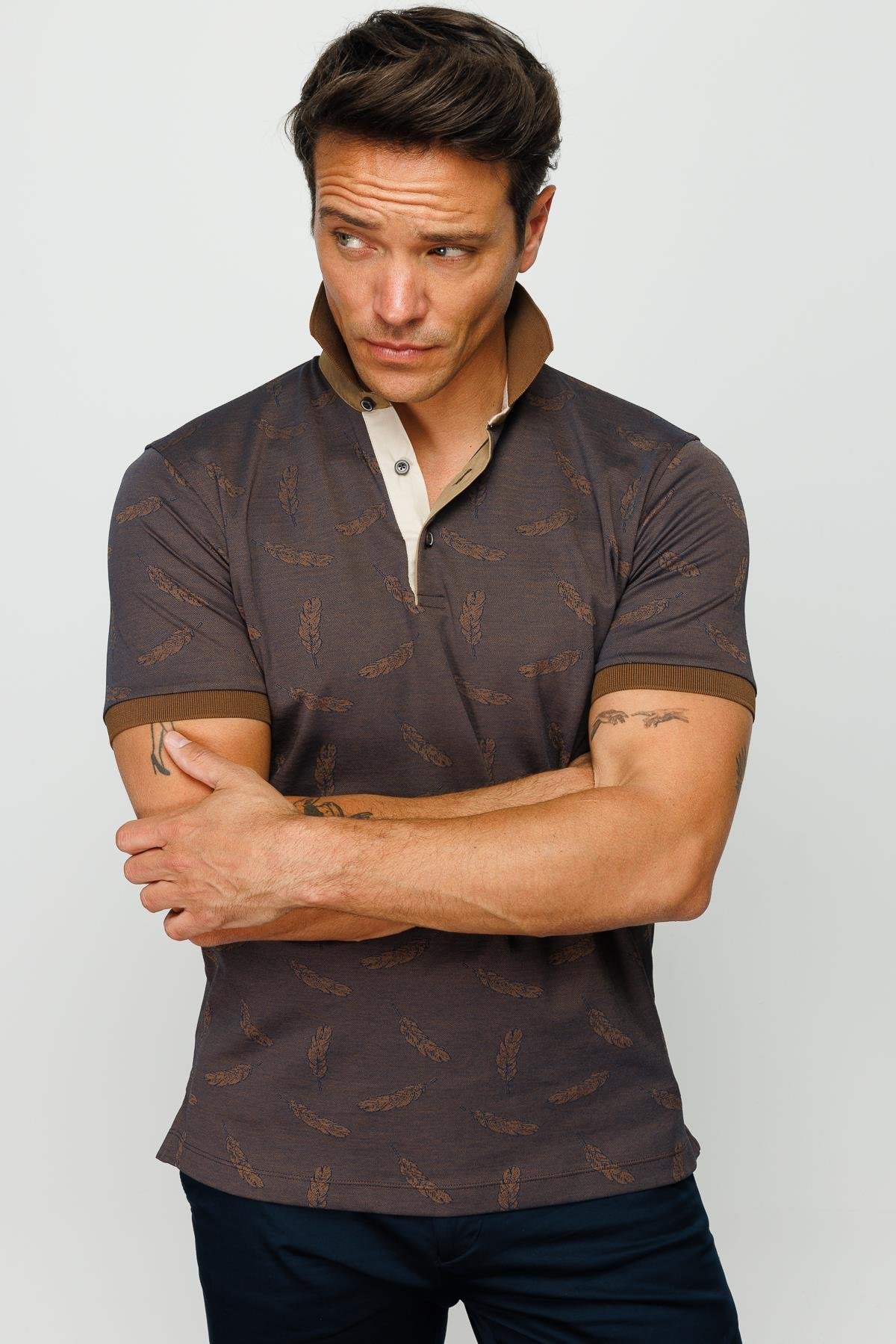 825Erkek Polo Yaka Tüy Desenli T-shirt Kahve