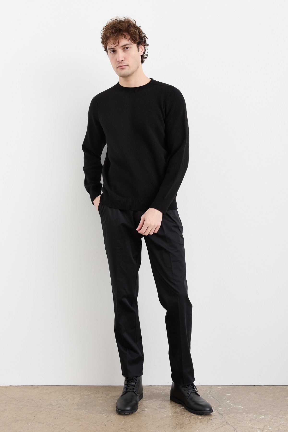 23525Erkek Sıfır Yaka Basic Yün Kazak Siyah