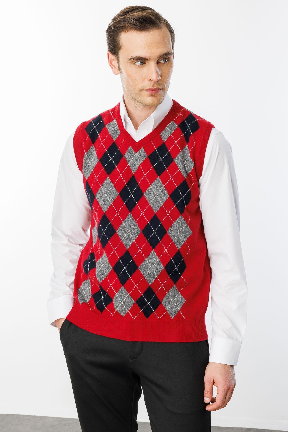 24510Erkek V Yaka Önü Baklava Desenli Yün Süveter K.Kırmızı