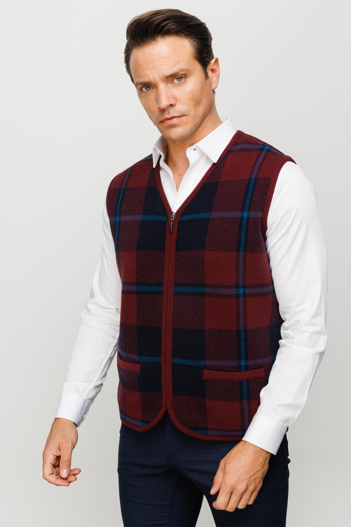 22553Erkek V Yaka Önü Kareli Yelek Bordo