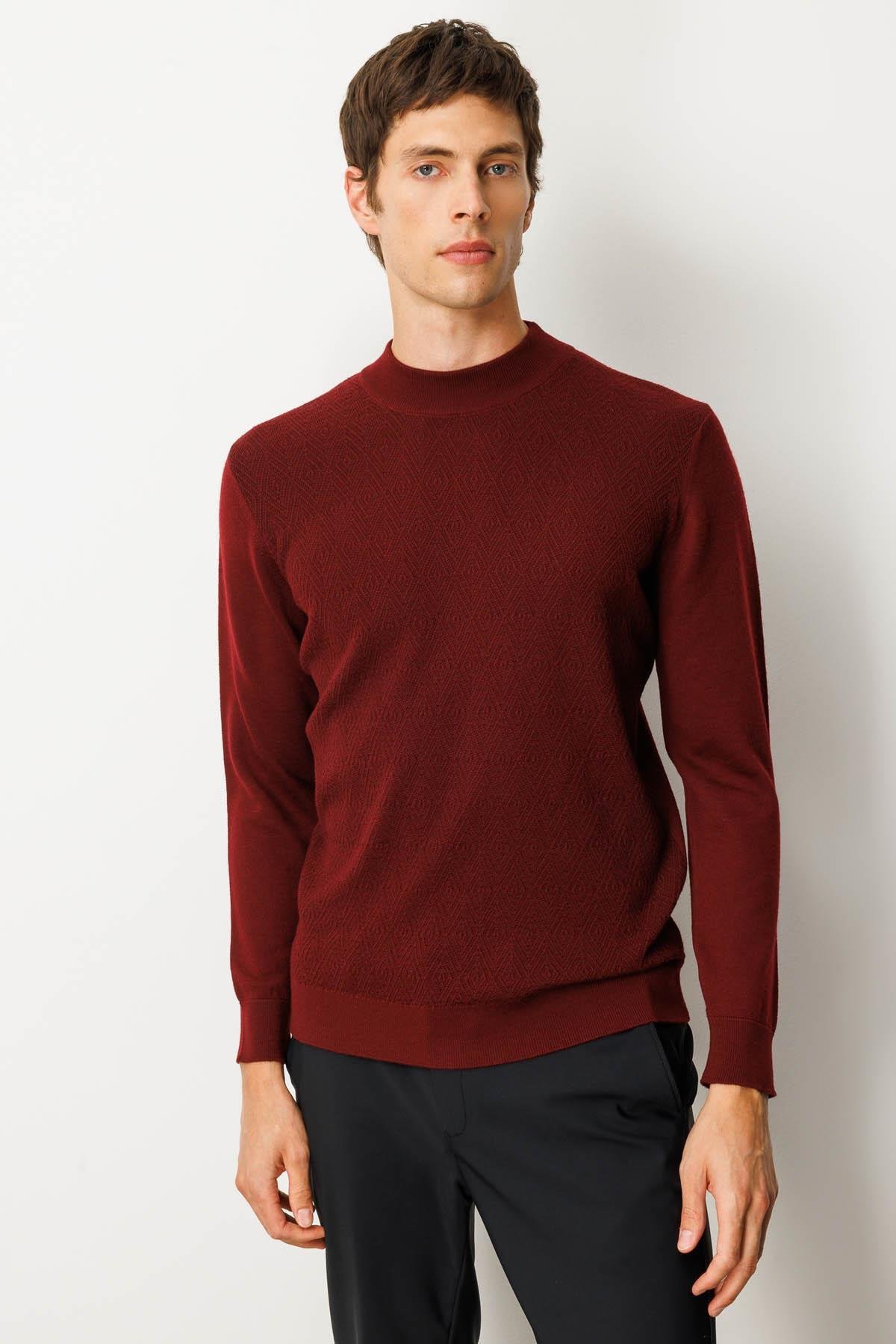 25609Erkek Yarım Balıkçı Yaka Önü Baklavalı Triko Kazak Bordo