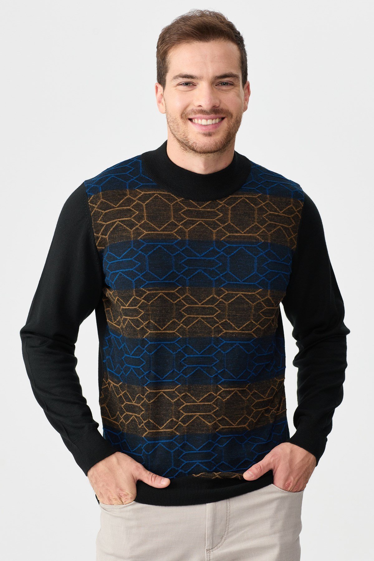 22612Erkek Yarım Balıkçı Yaka Önü Desenli Kazak Siyah