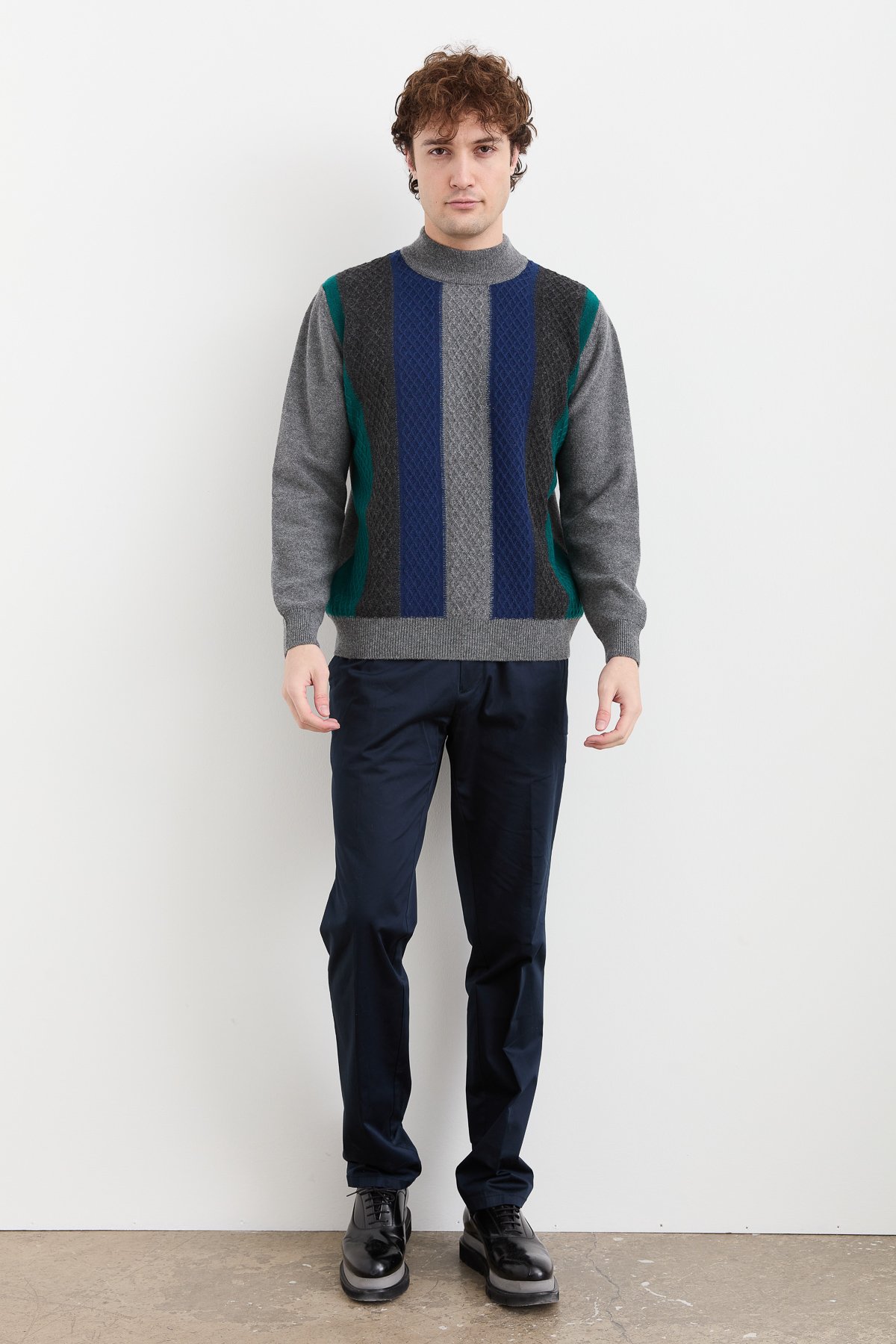 23506Erkek Yarım Balıkçı Yaka Önü Renkli Yün Kazak Füme