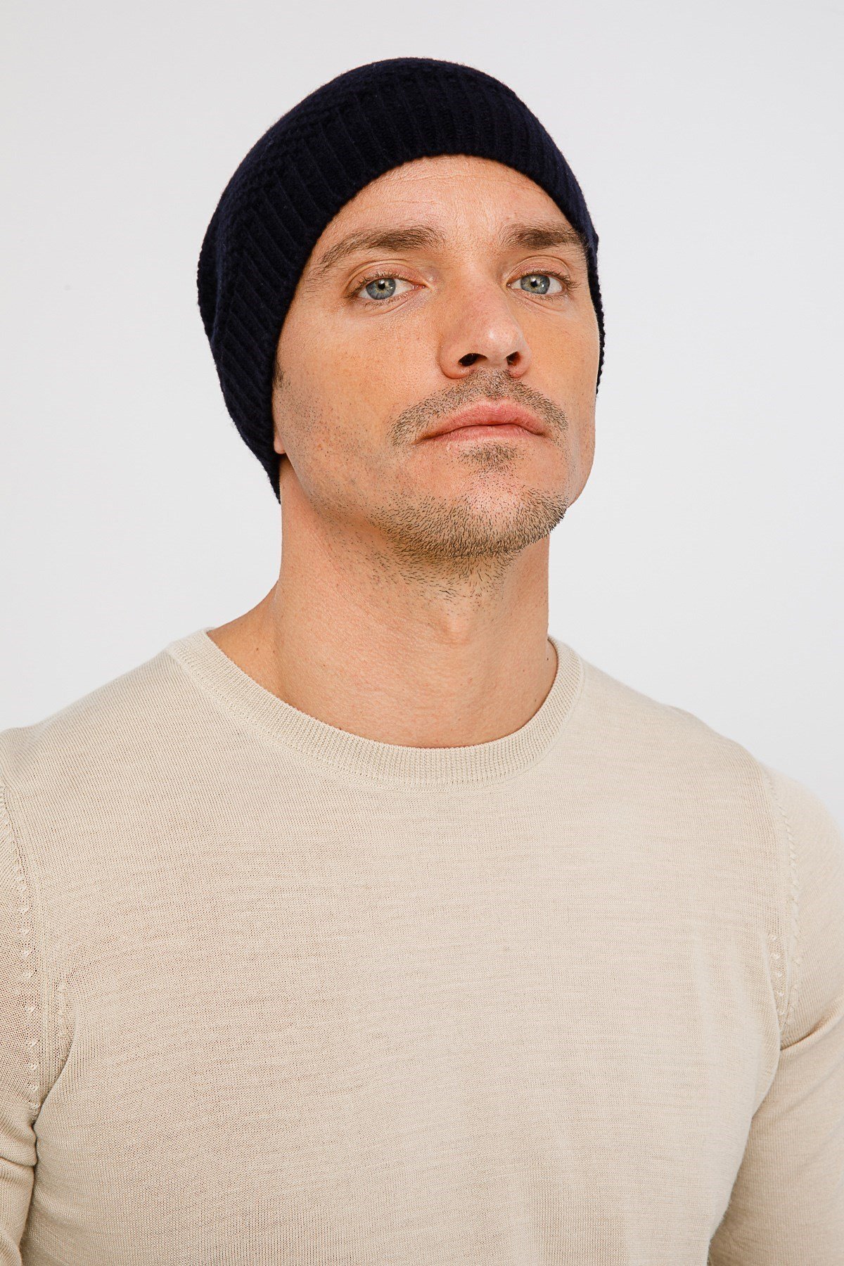 22542Erkek Yün Bere K.Lacivert