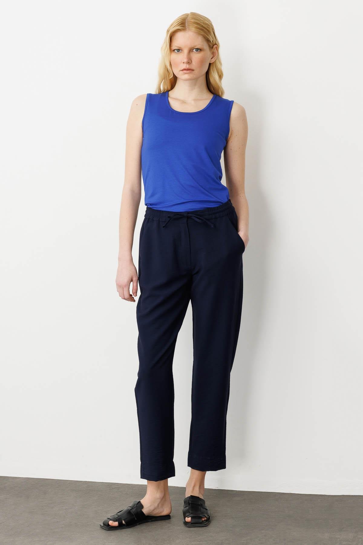 25877Kadın Beli Lastıklı Pantolon Lacivert