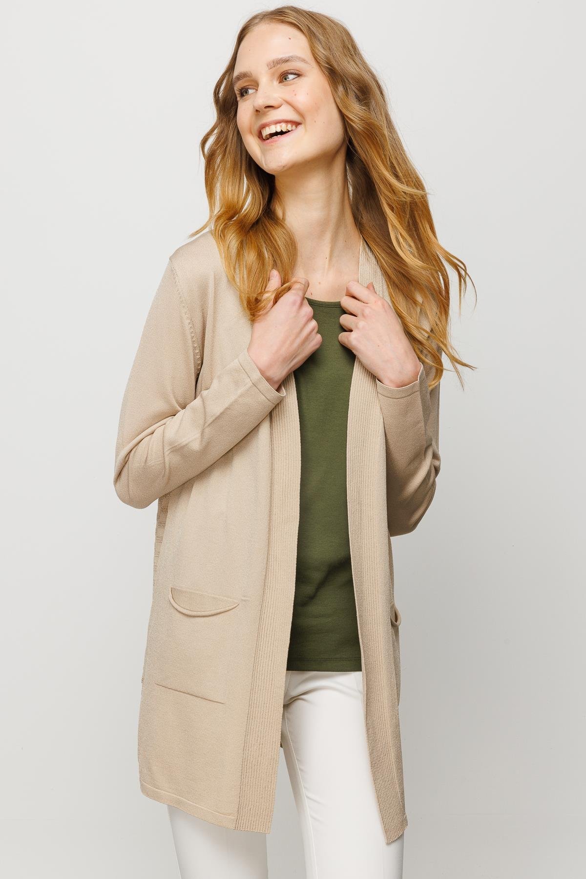 23350Kadın Cepli Arkası Desenli Uzun Yazlık Ceket Bej