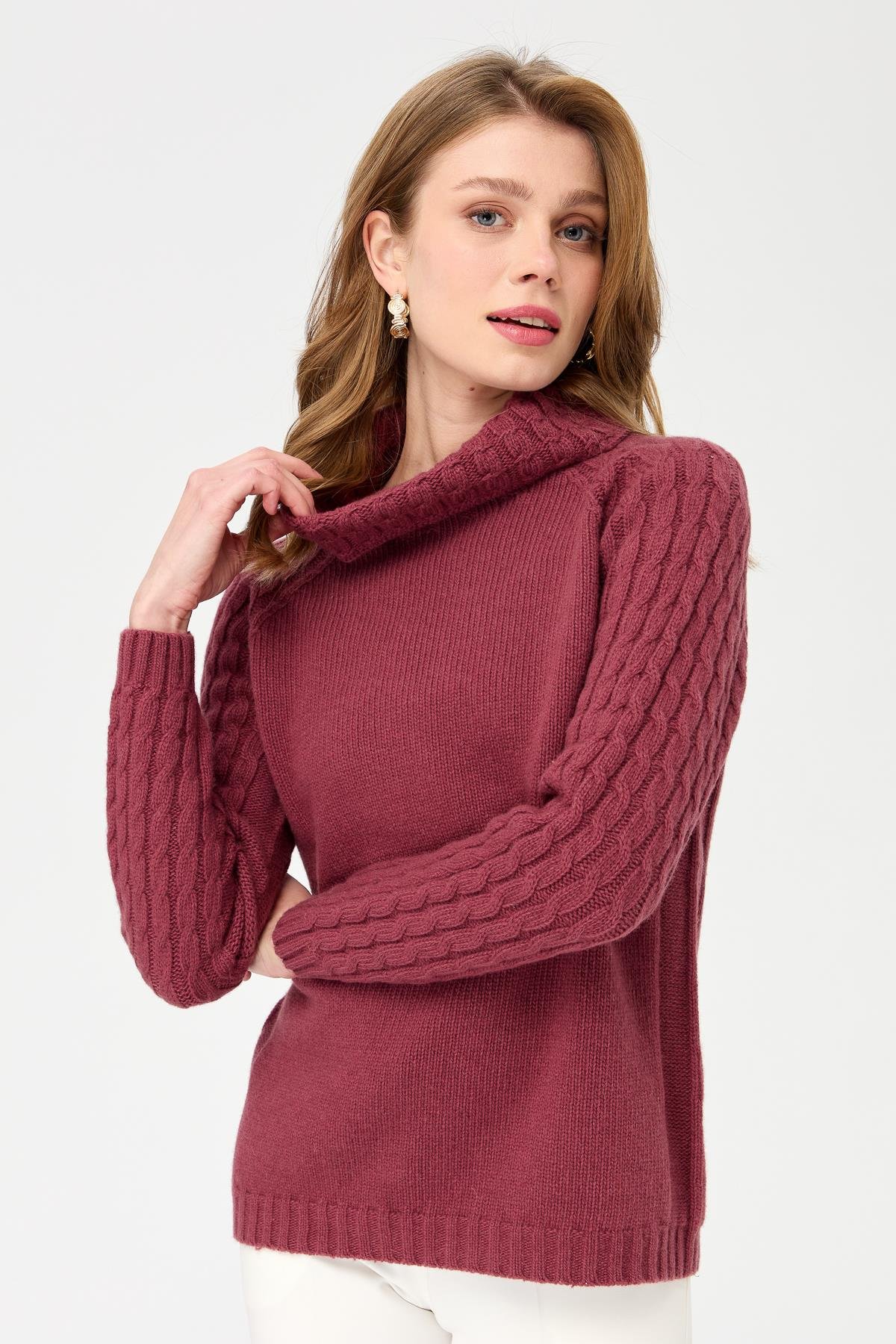 Женский шерстяной свитер