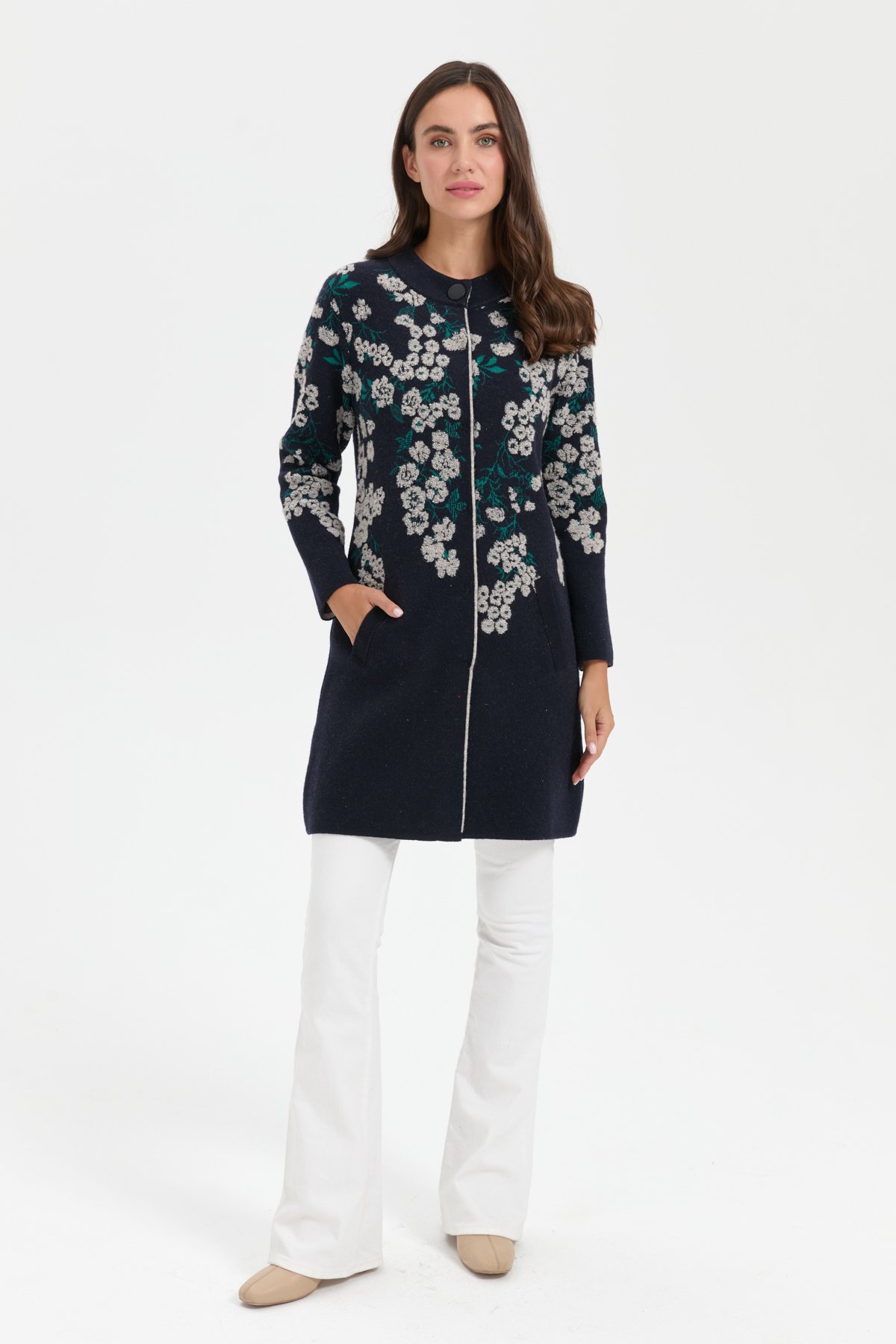 24018Kadın Dik Yaka Çiçekli Uzun Yün Kaban K.Lacivert