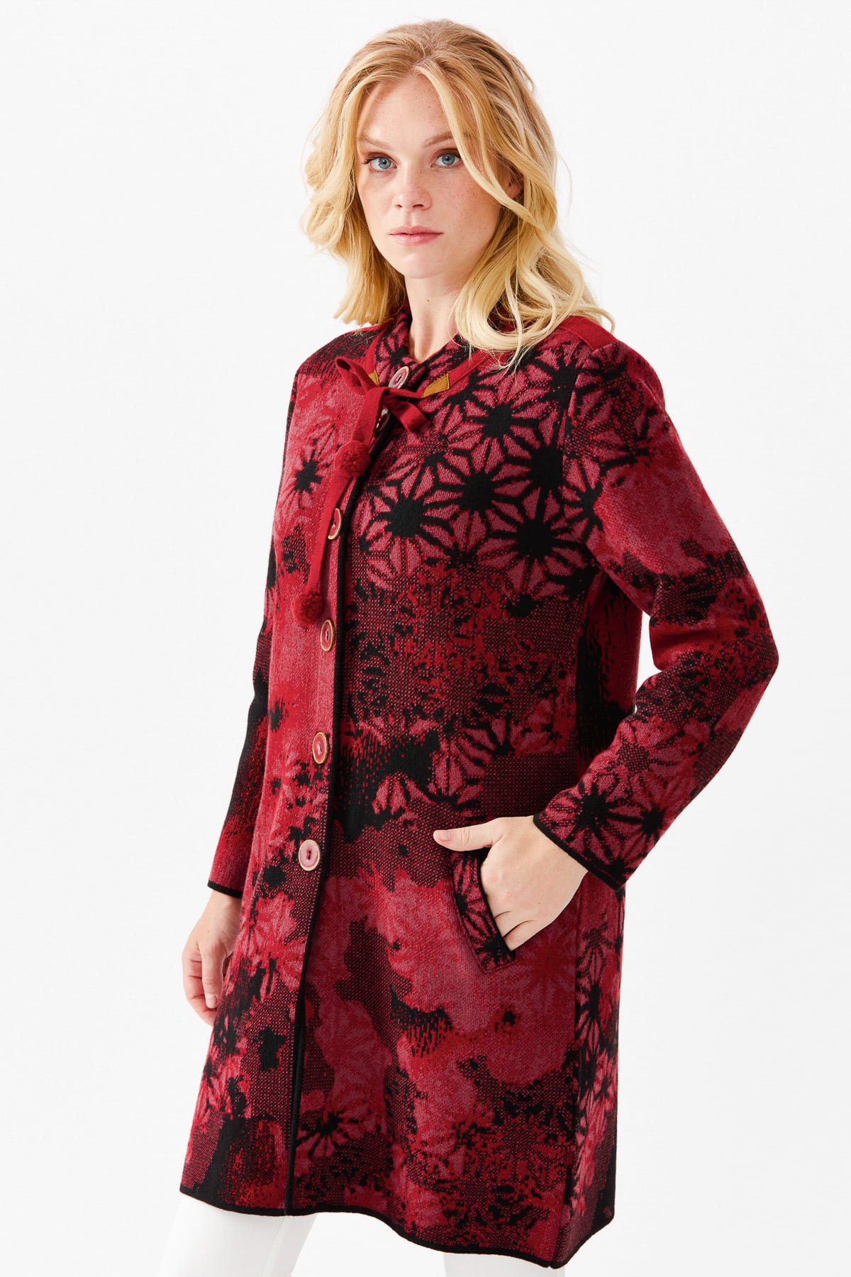 22159Women'S Long Patterned Coat With A Stand-Up Collar Red