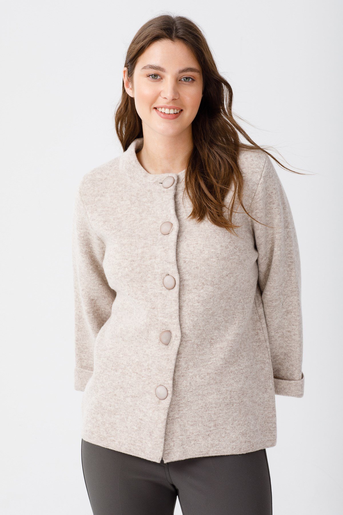 Женский шерстяной кардиган бежевый