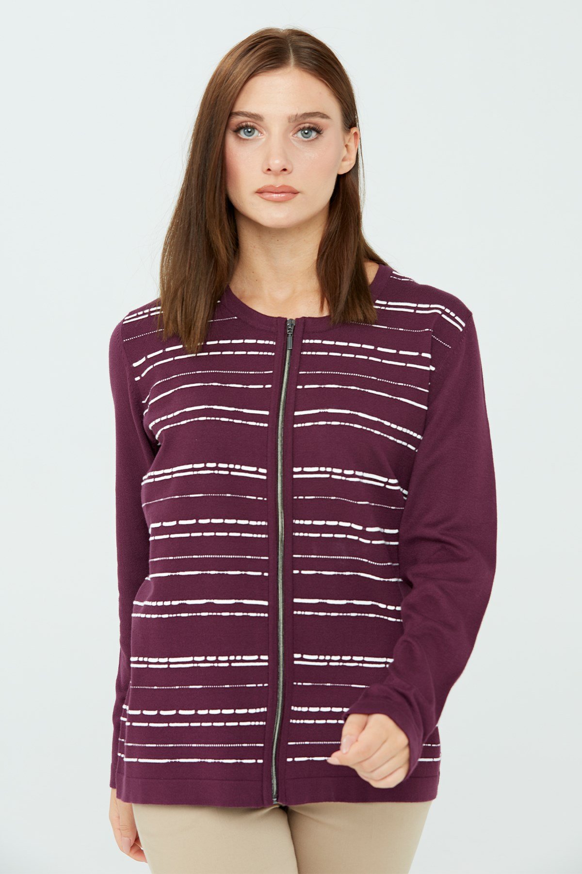 Женский кардиган цвета сливы