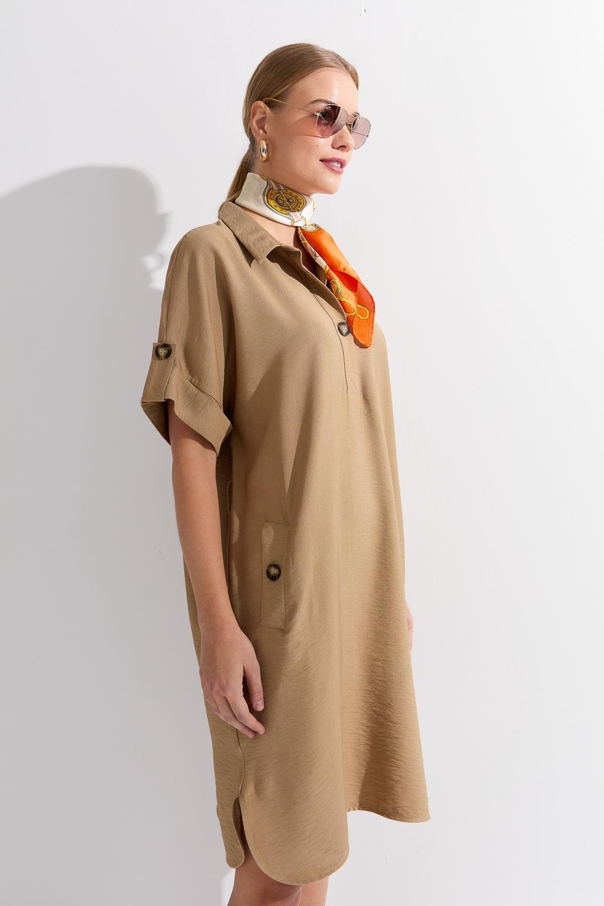 KMY24078Kadın Gömlek Yaka Yakası ve Cebi Düğmeli Elbise Vizon