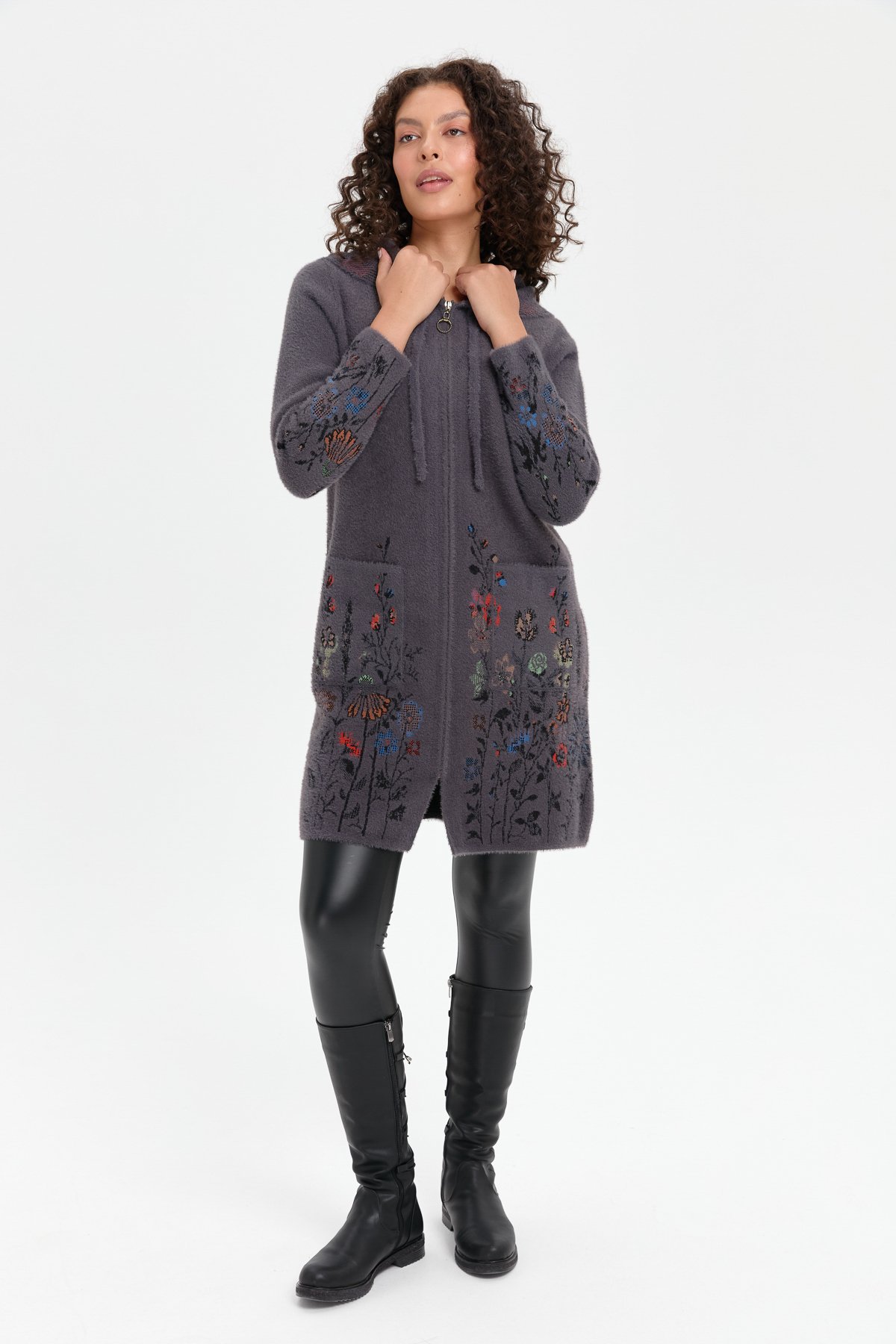 24007Kadın Kapüşonlu Eteği ve Kolu Kır Çiçeği Desenli Uzun Kaban Antrasit