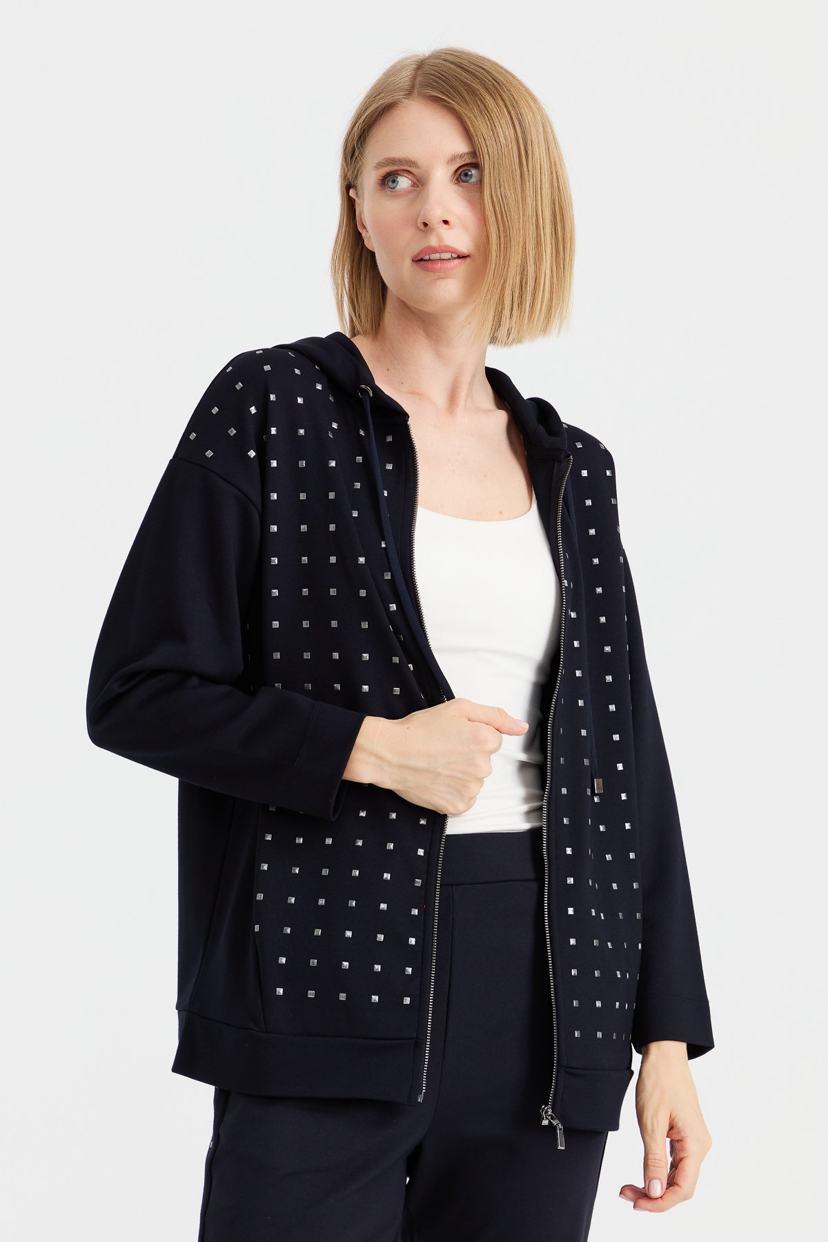 KMK23011Kadın Kapüşonlu Önü Minik Kare Taşlı Sweat Lacivert