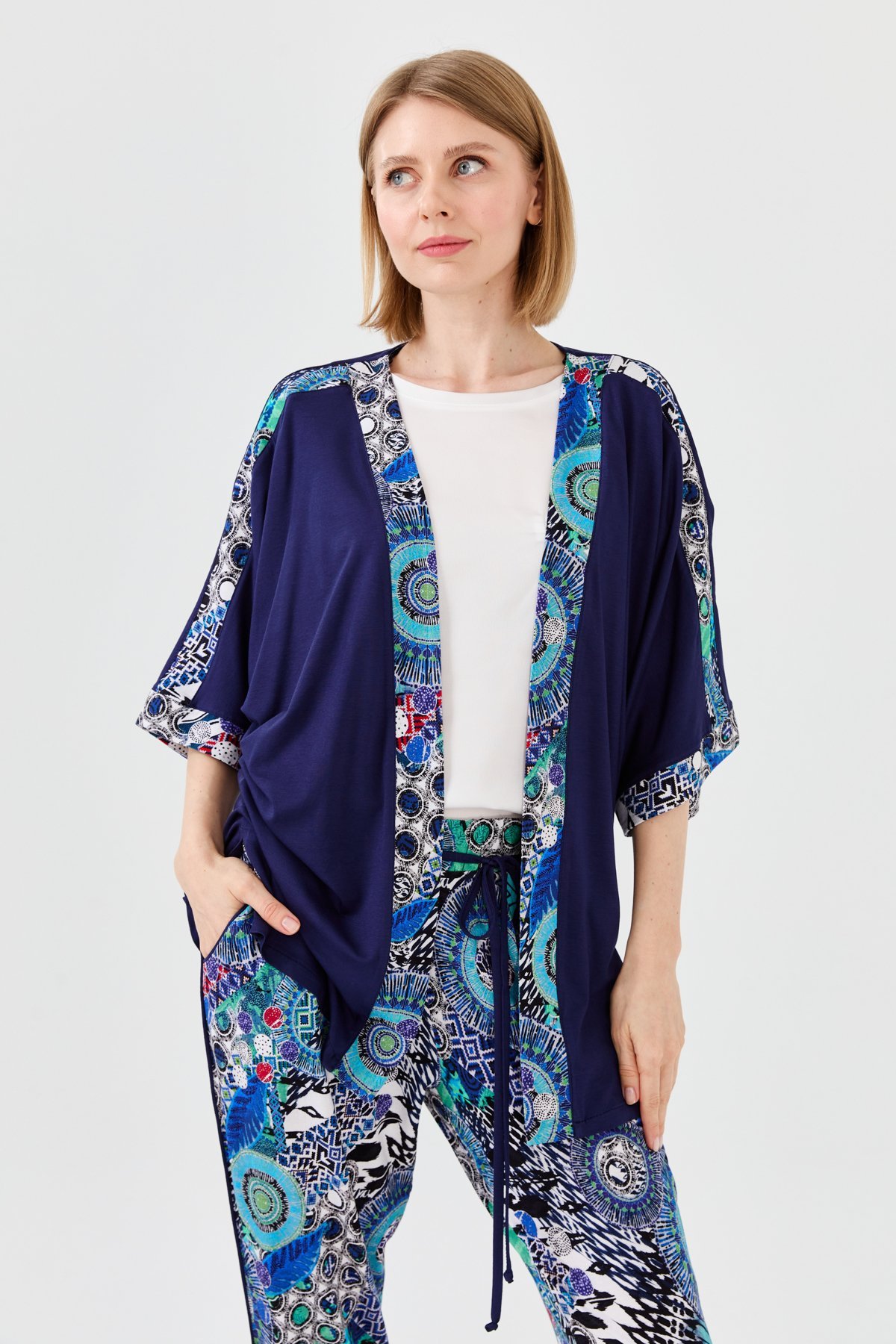 23726Kadın Karışık Desenli Yarasa Kol Penye Ceket Lacivert