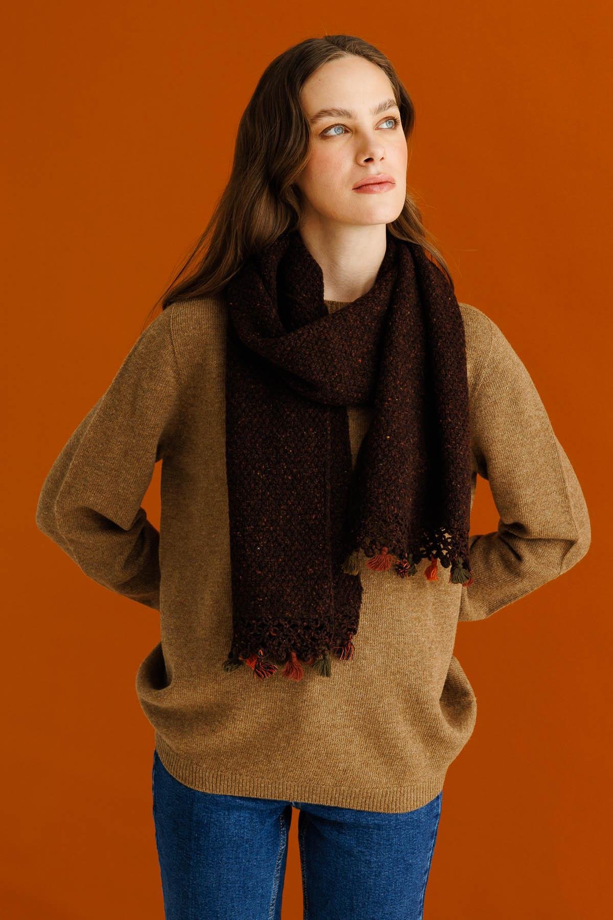 22033Женская шаль ЧЕРНЫЙ КОФЕ