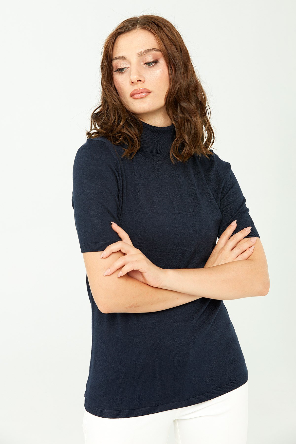 Женская блузка с водолазкой из лайкры Темно-синяя