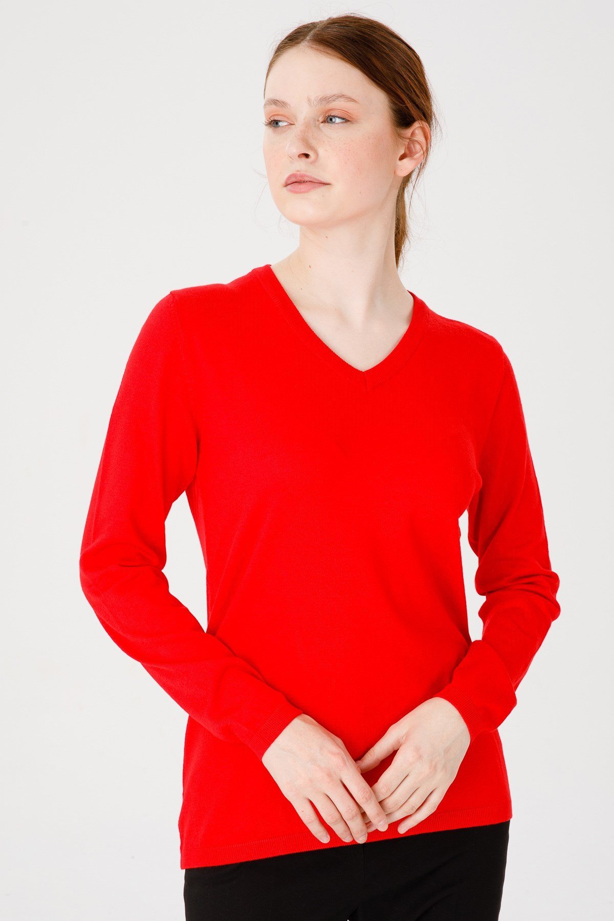 Женская базовая блузка из лайкры с v-образным вырезом кораллового цвета