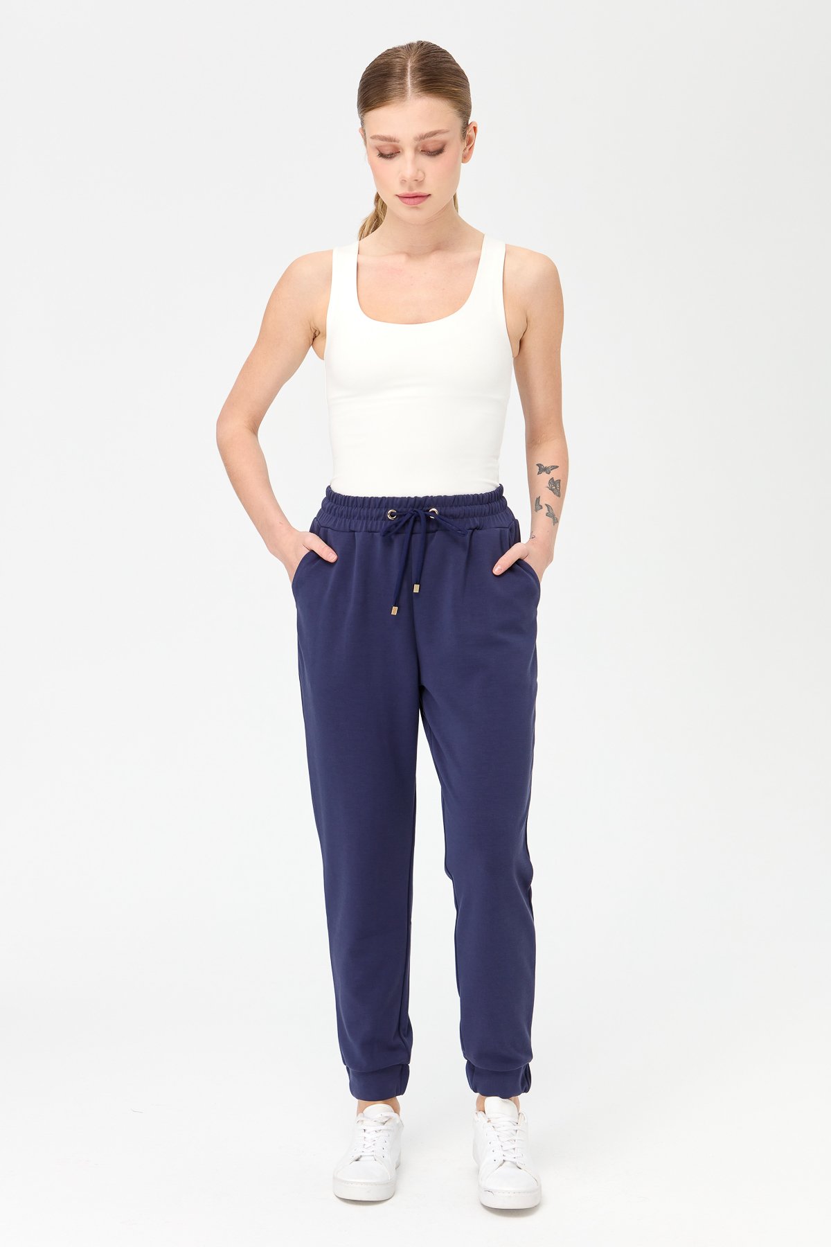 KMK23007Kadın Paça Arkası Lastikli Cepli Eşofman Pantolon Lacivert