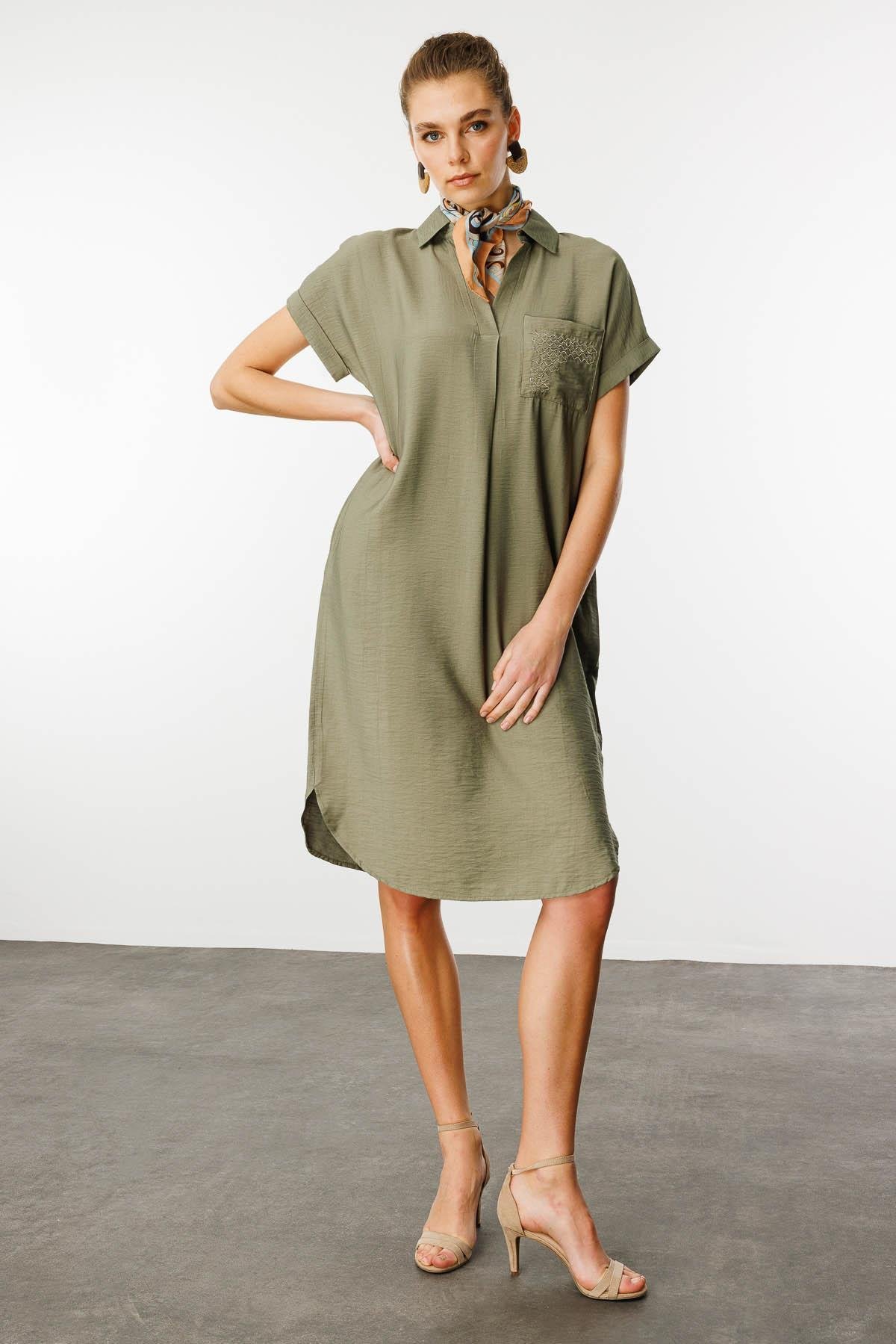 25819Kadın Polo Yaka Cebi Zincir Detaylı Elbise Haki