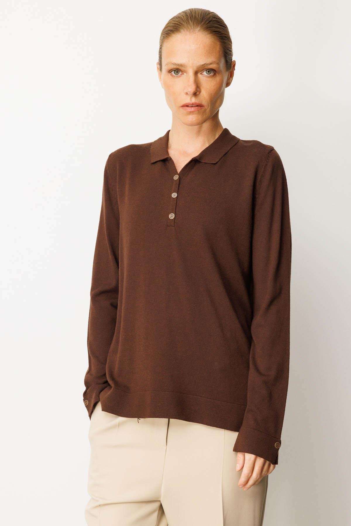 25391Kadın Polo Yaka Yakası ve Kolu Düğmeli Bluz M.Kahve