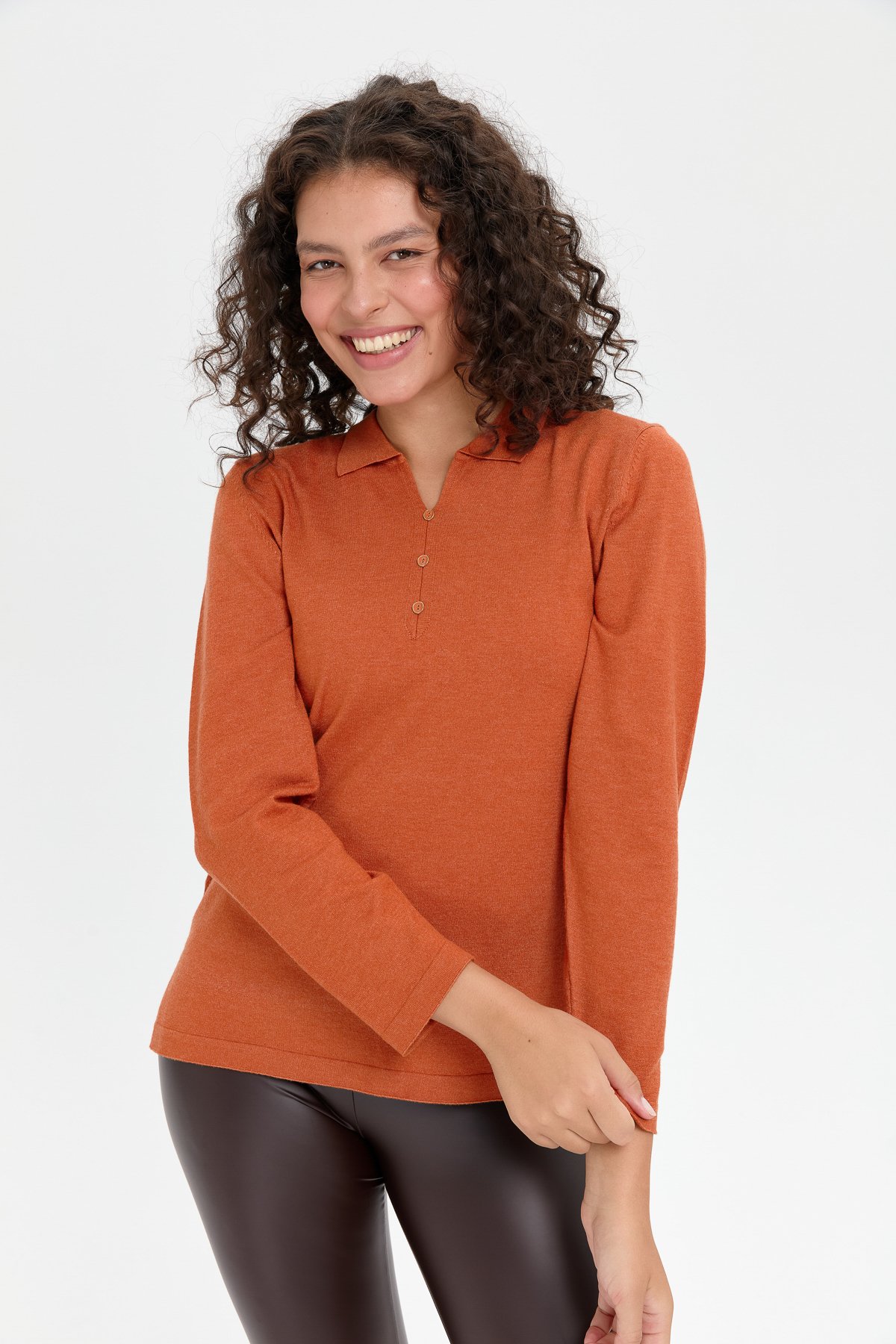 24356Kadın Polo Yaka Yanı Yırtmaçlı Kazak Portakal