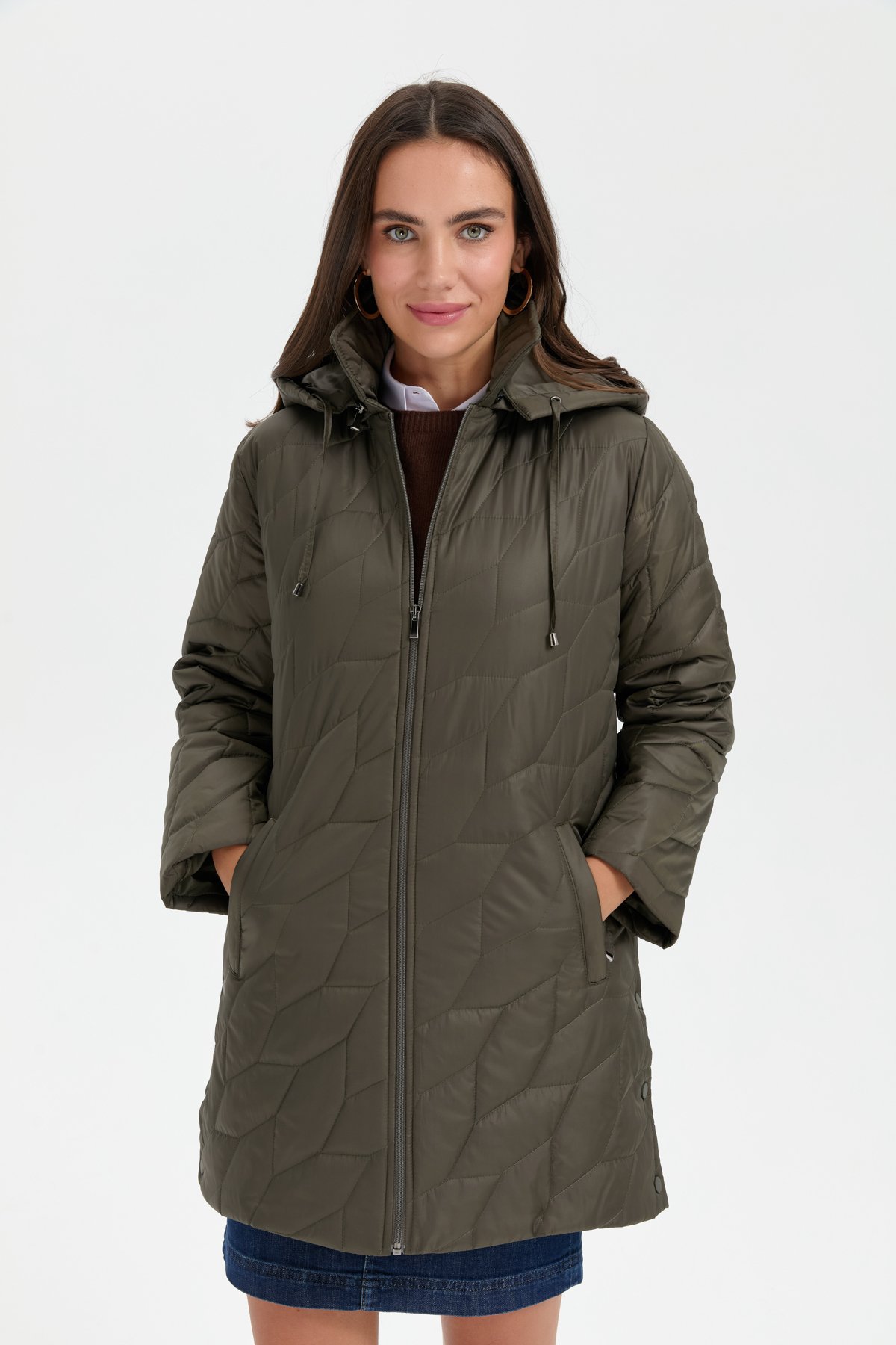 24419Kadın Polo Yaka Yanları Çıtçıtlı Yaprak Desenli Araboy Kapitone Kaban Yeşil