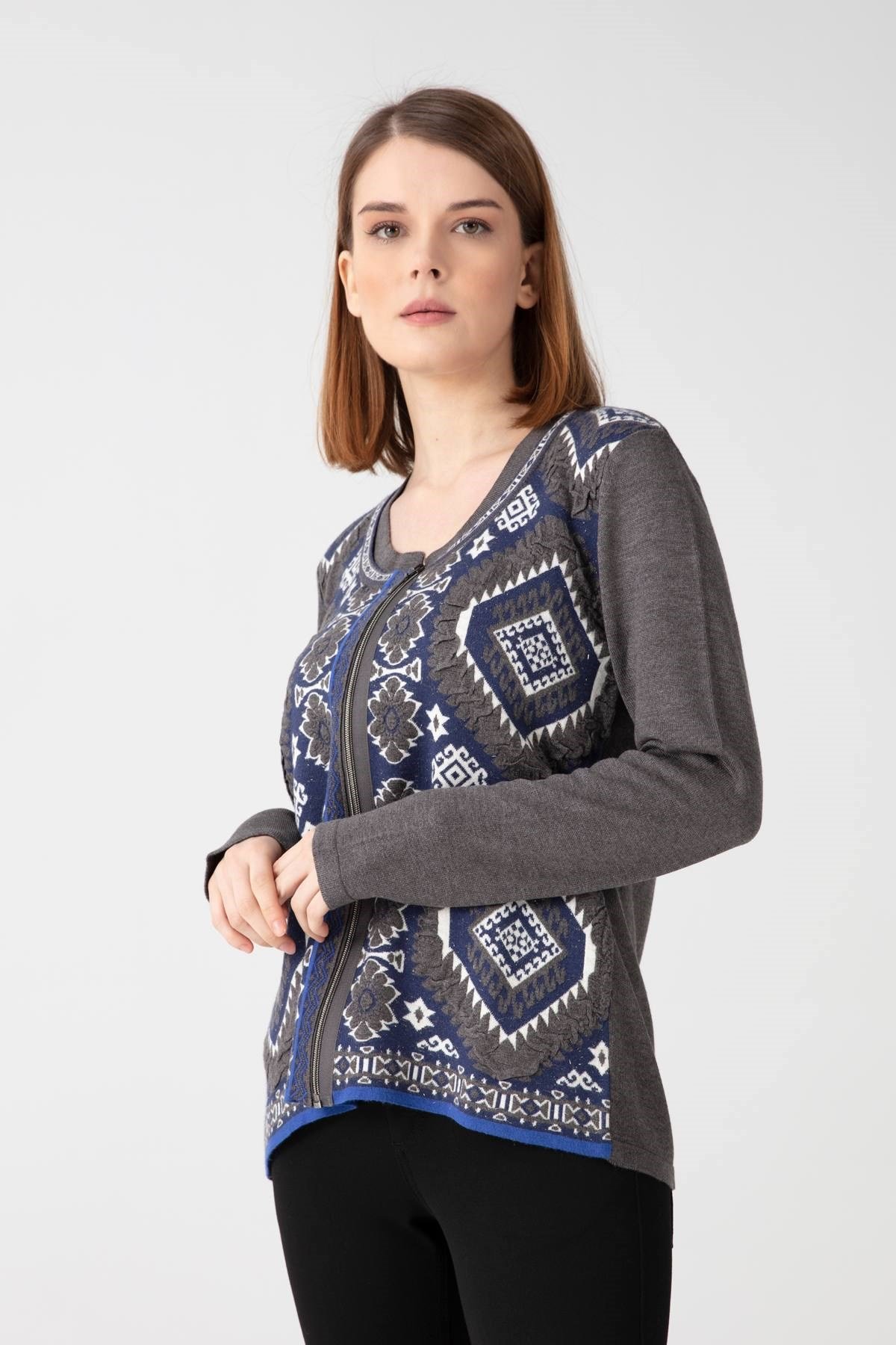Женский кардиган с узоромсерый