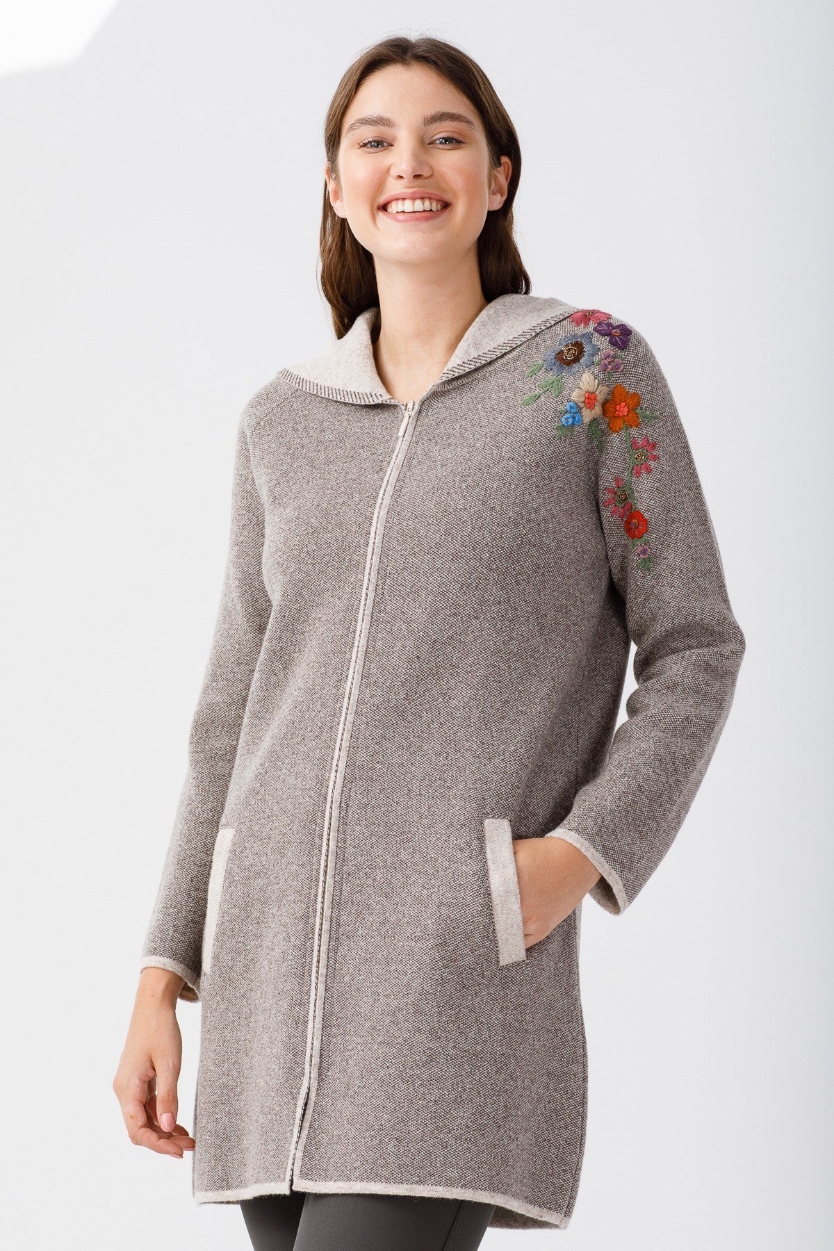 Women's Wool Lacemaking Long Cardigan V.Beige