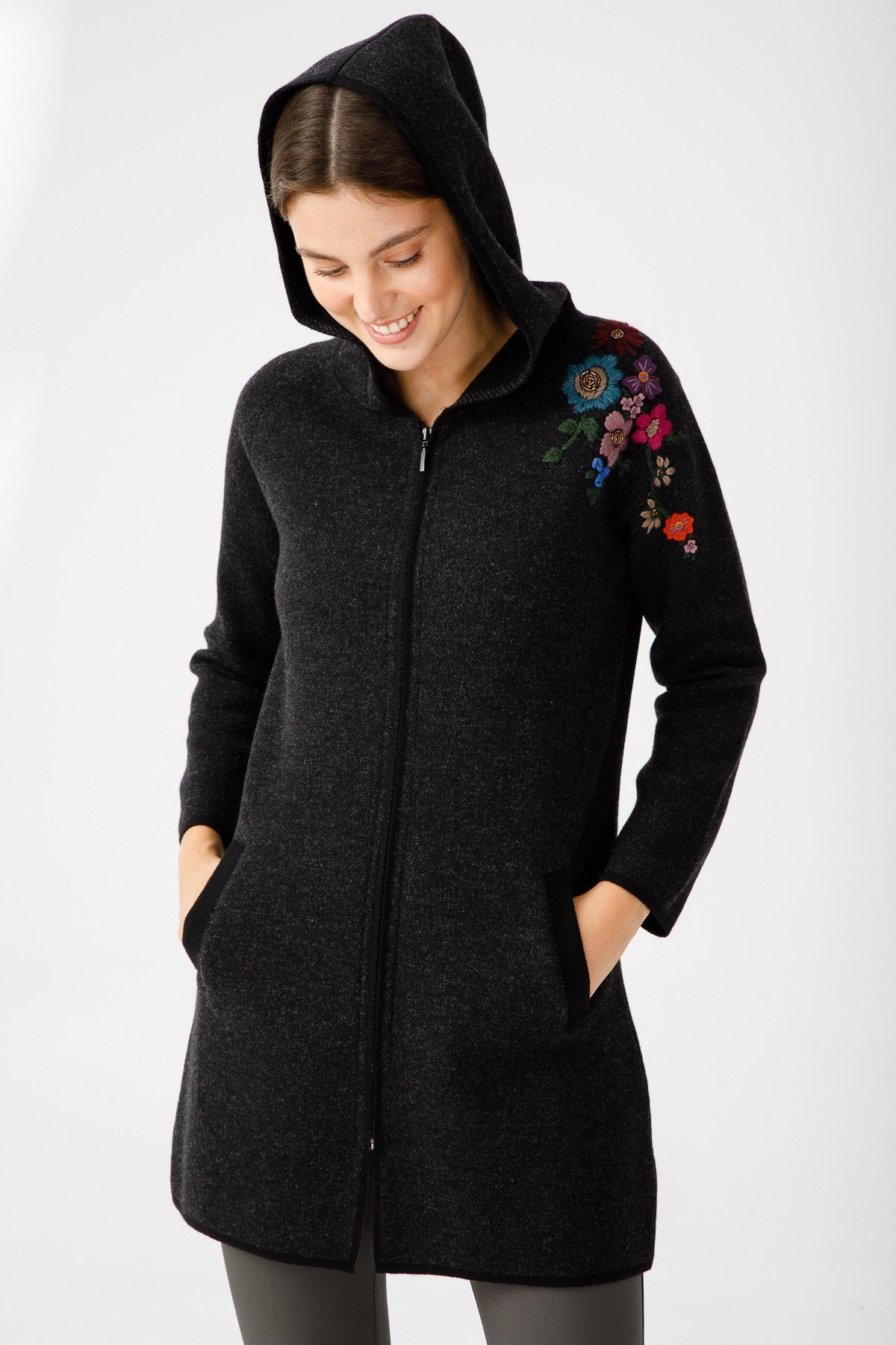 Women's Wool Lacemaking Long Cardigan Black