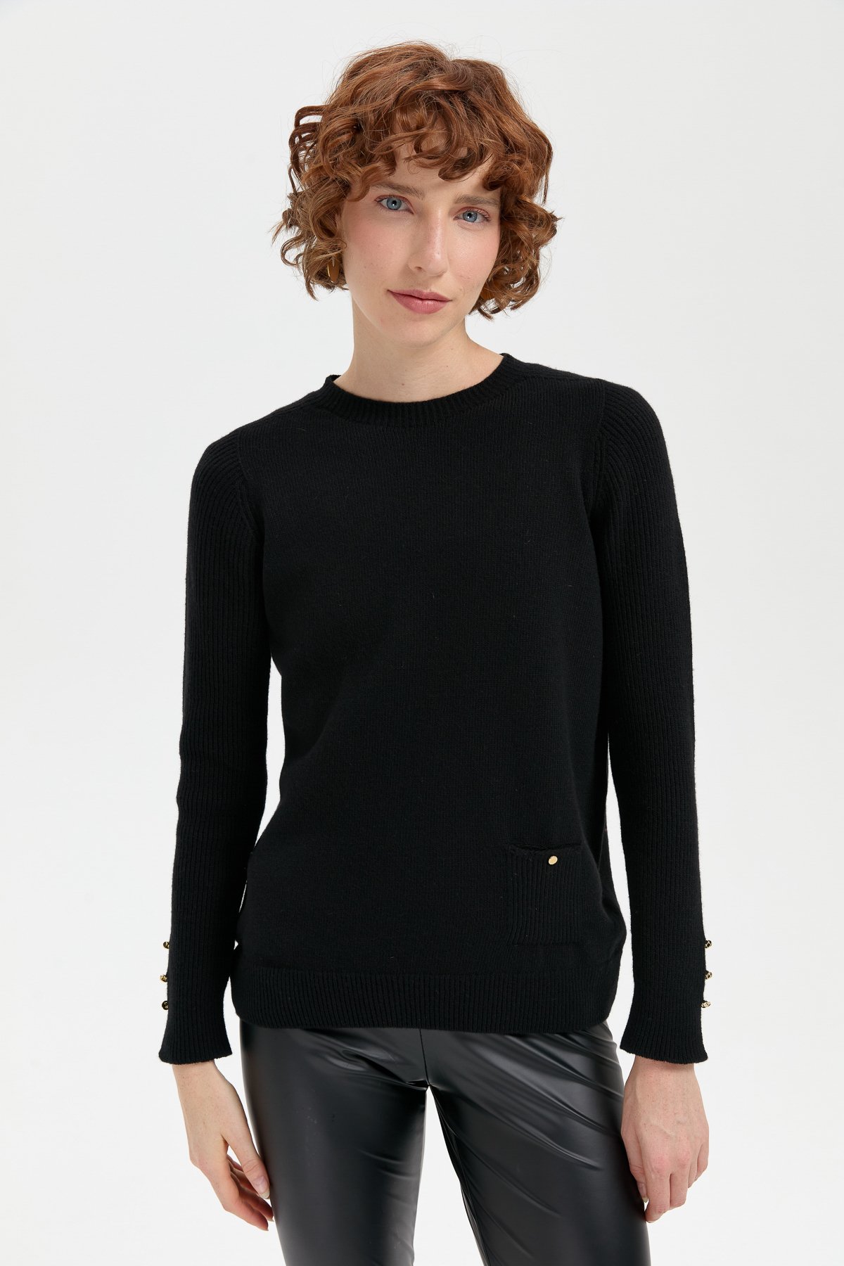 24205Kadın Sıfır Yaka Dikişsiz Cepli Yün Kazak Siyah