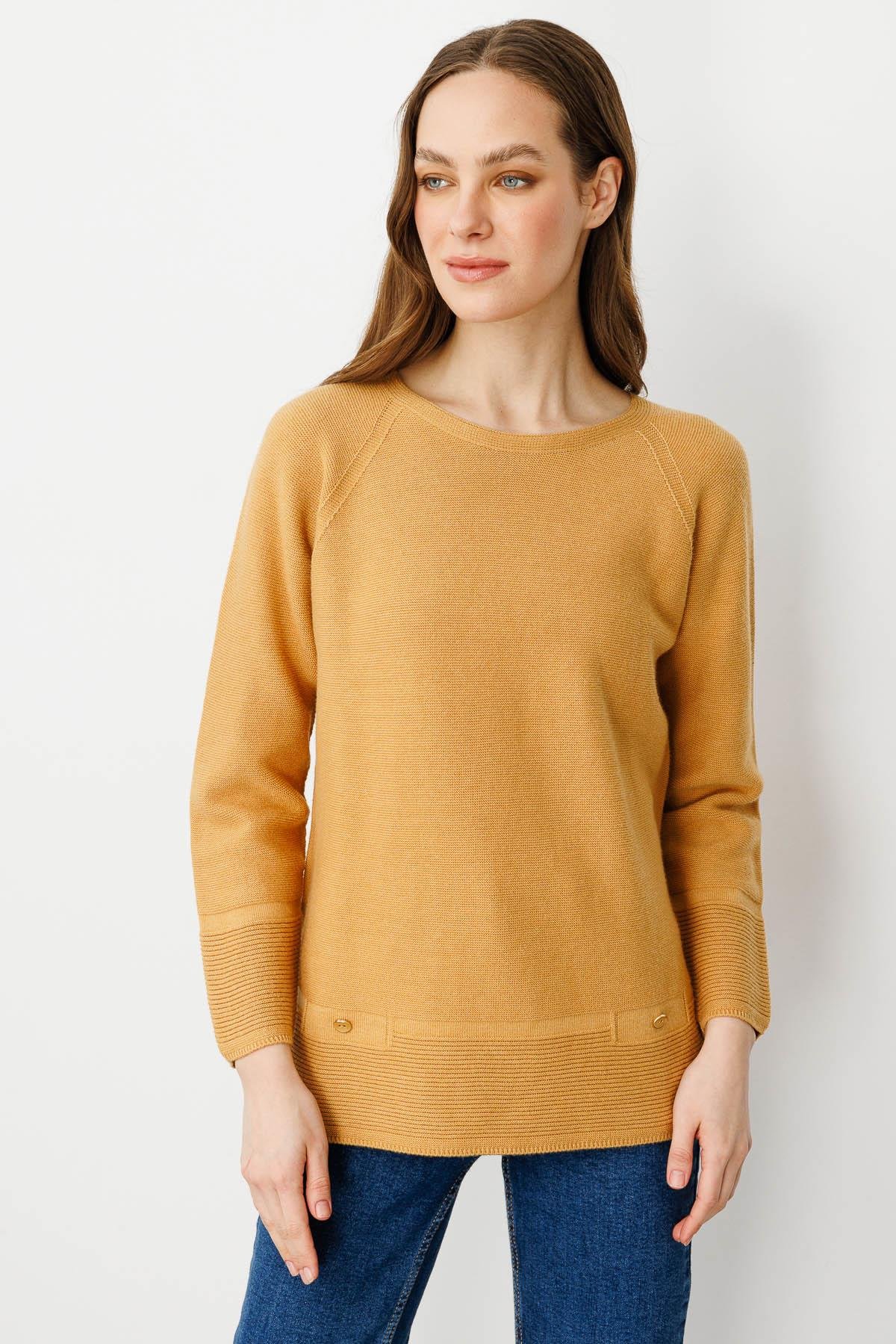 24189Kadın Sıfır Yaka Dikişsiz Sahte Cepli Kazak Camel