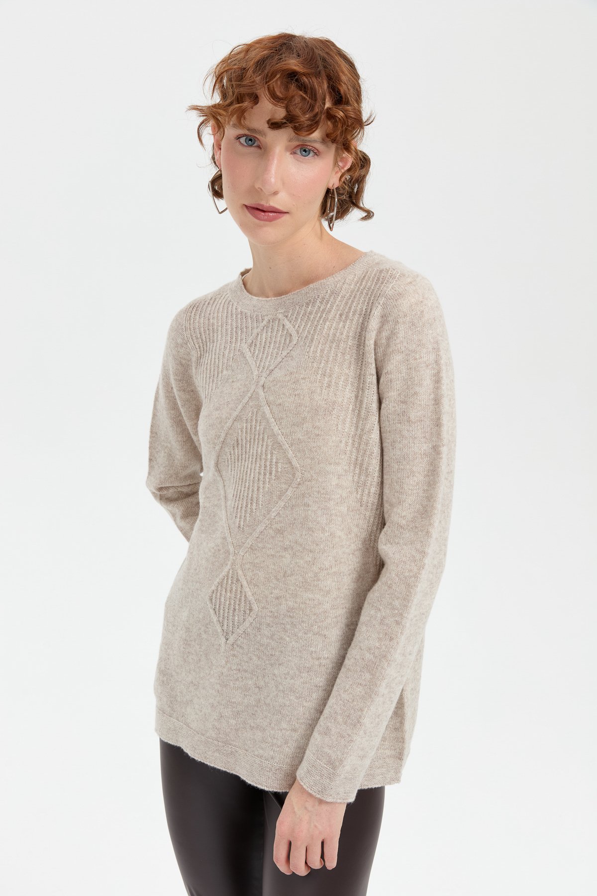 24199Kadın Sıfır Yaka Dikişsiz Önü Selanik Baklavalı Yün Kazak V.Bej