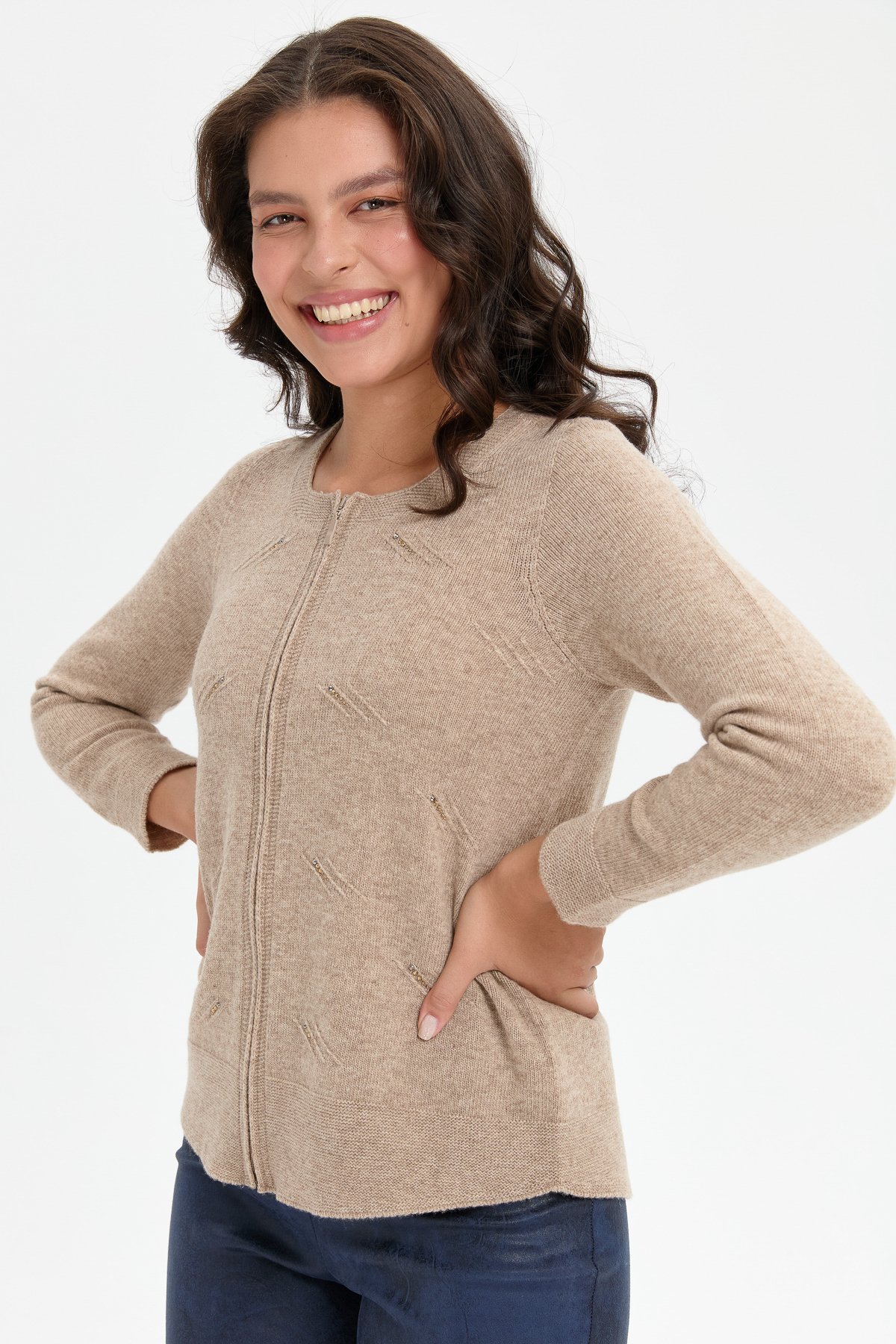 24216Kadın Sıfır Yaka Önü Taşlı Fermuarlı Yün Kazak K.Bej