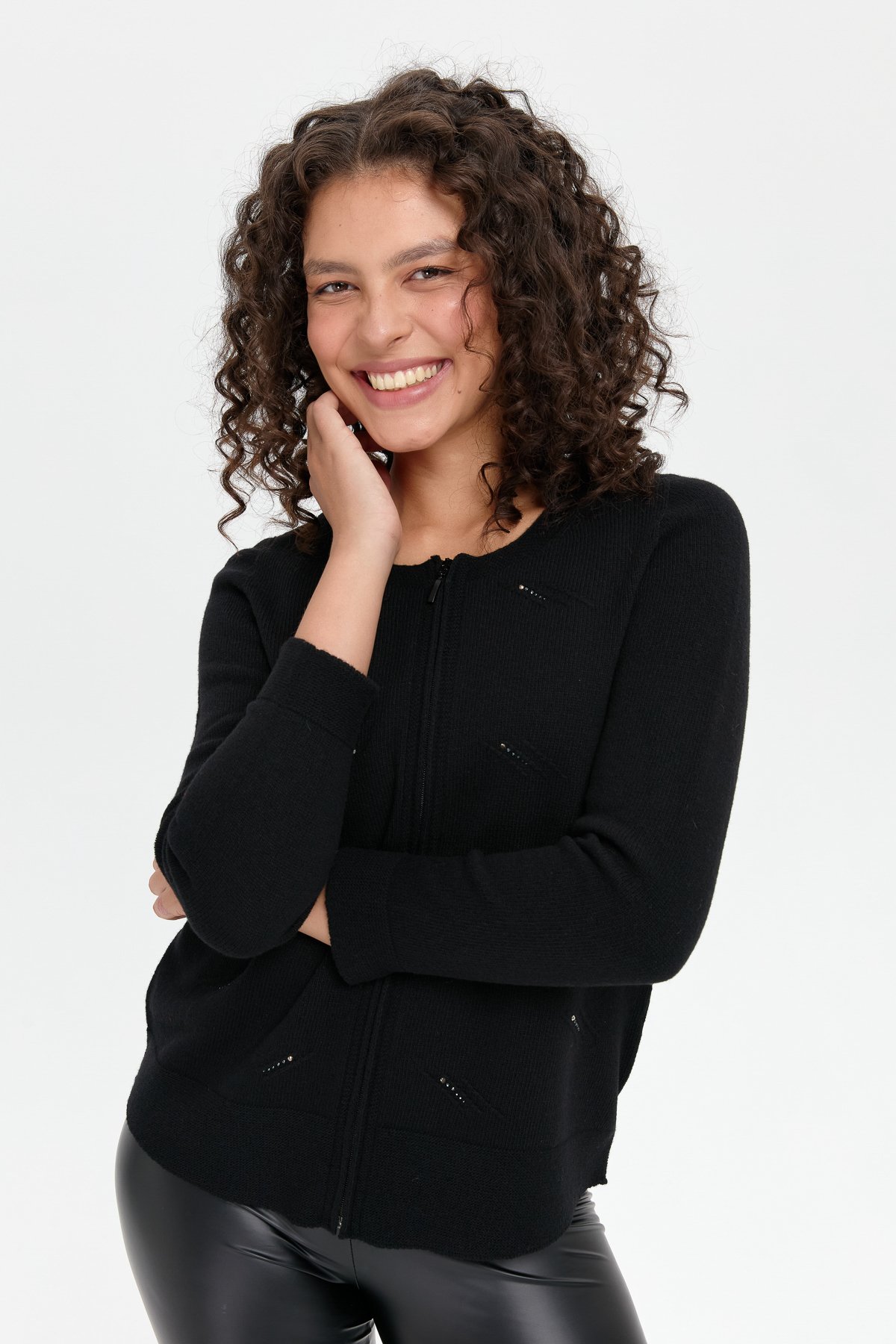 24216Kadın Sıfır Yaka Önü Taşlı Fermuarlı Yün Kazak Siyah