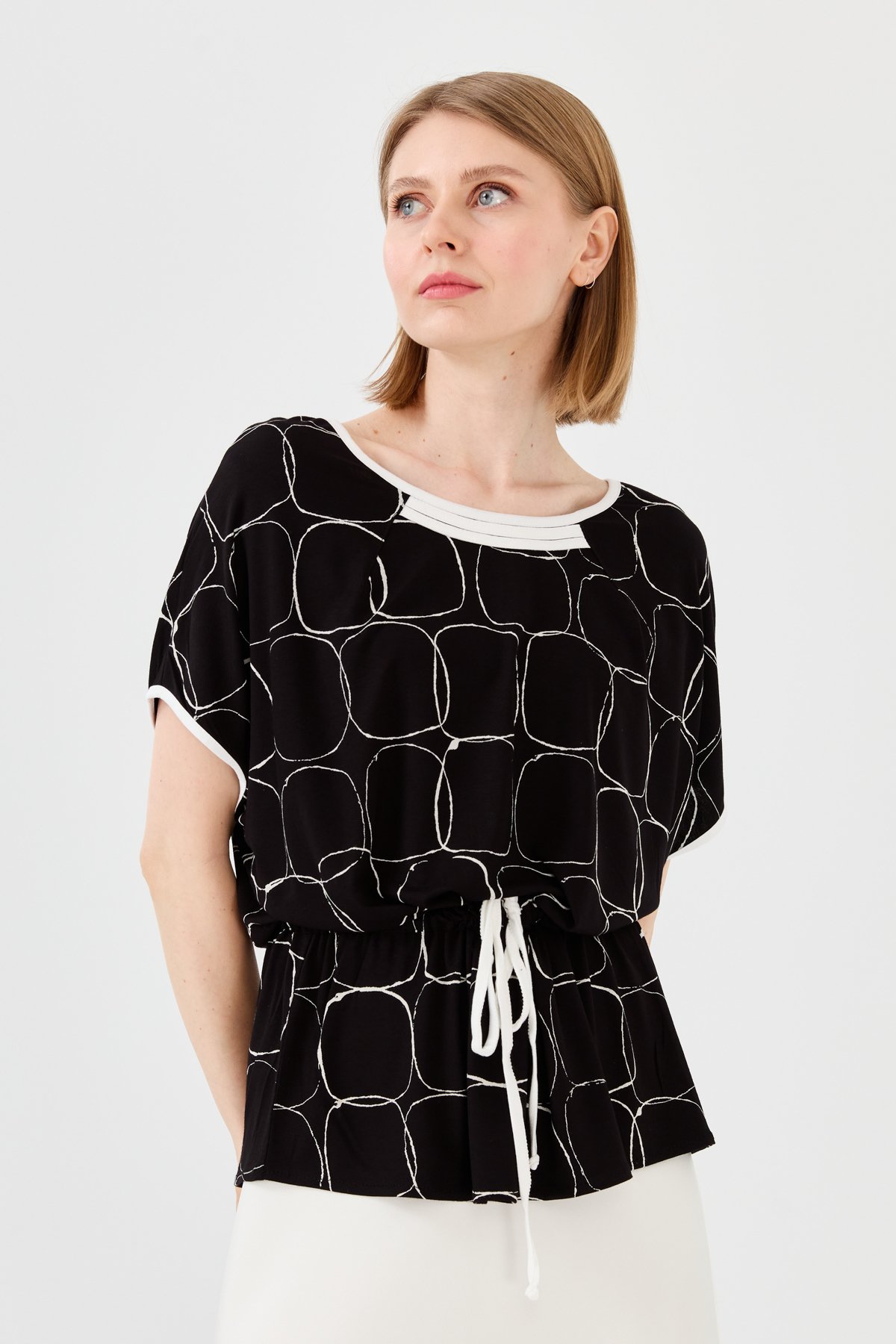 23719Kadın Sıfır Yaka İki Renk Penye T-shirt Siyah/Ekru