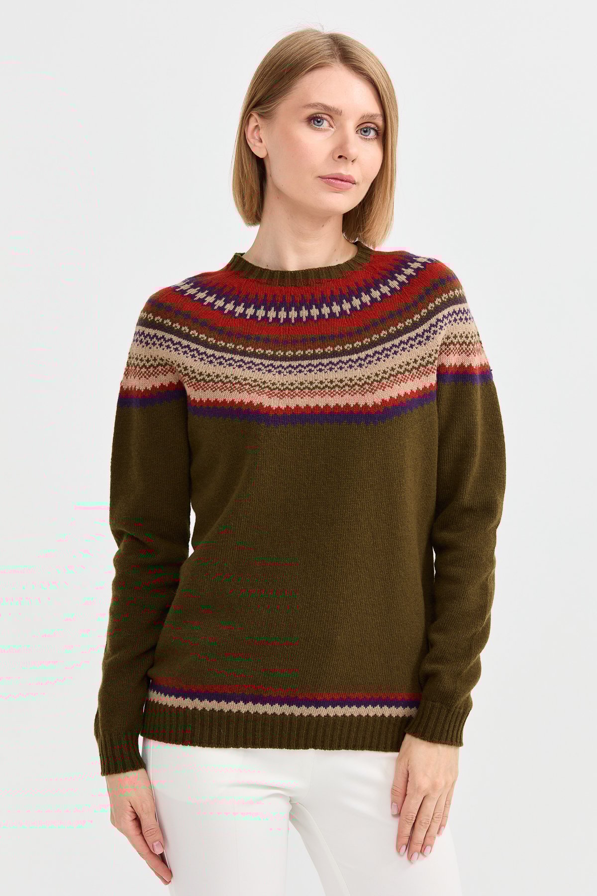 22086Женский шерстяной свитер с круглым вырезом и отделкой, светло зеленый