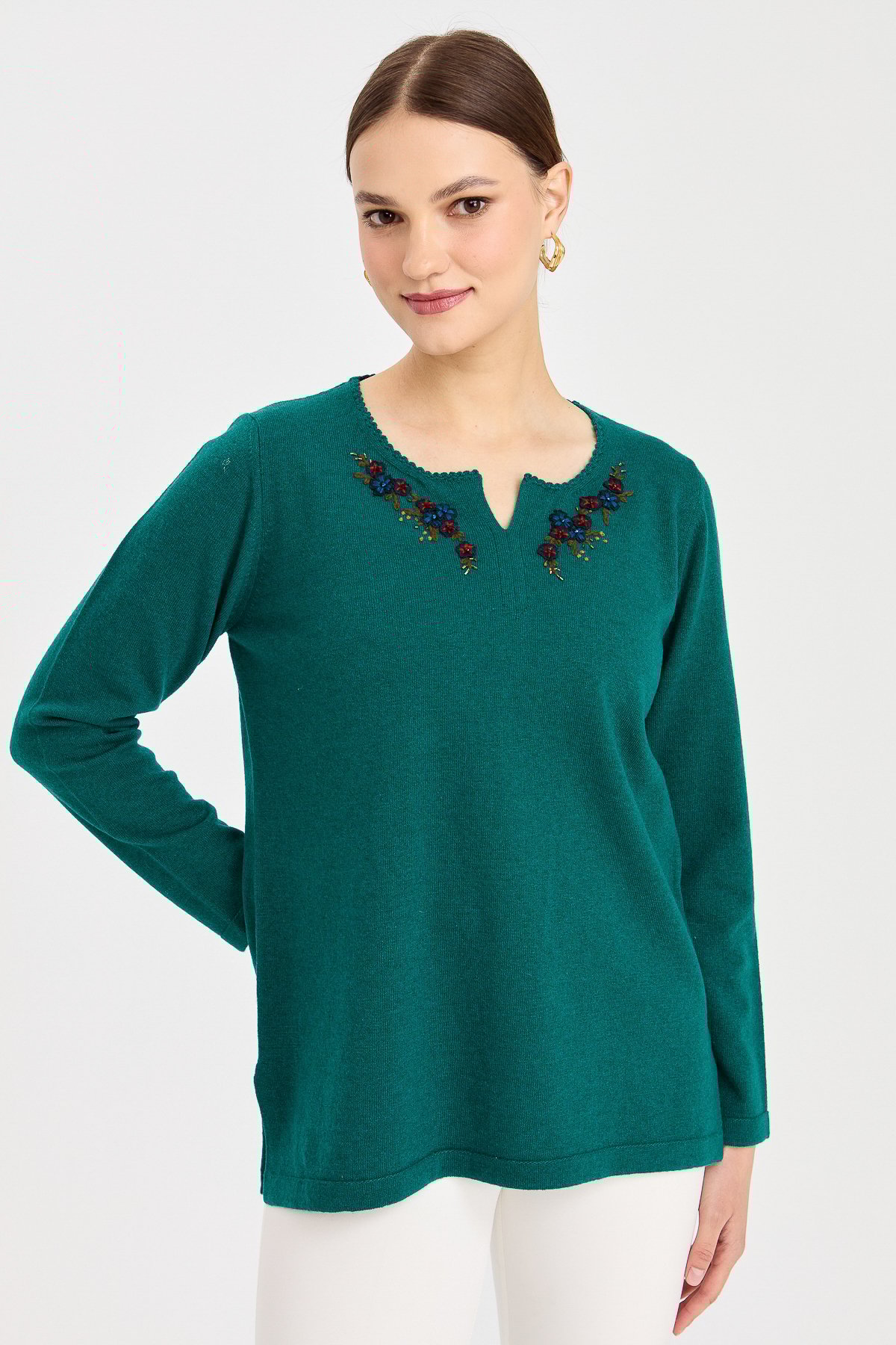 Kadın Sıfır Yaka Kenarı Dantel İşlemeli Yün Kazak K.Ö.başı